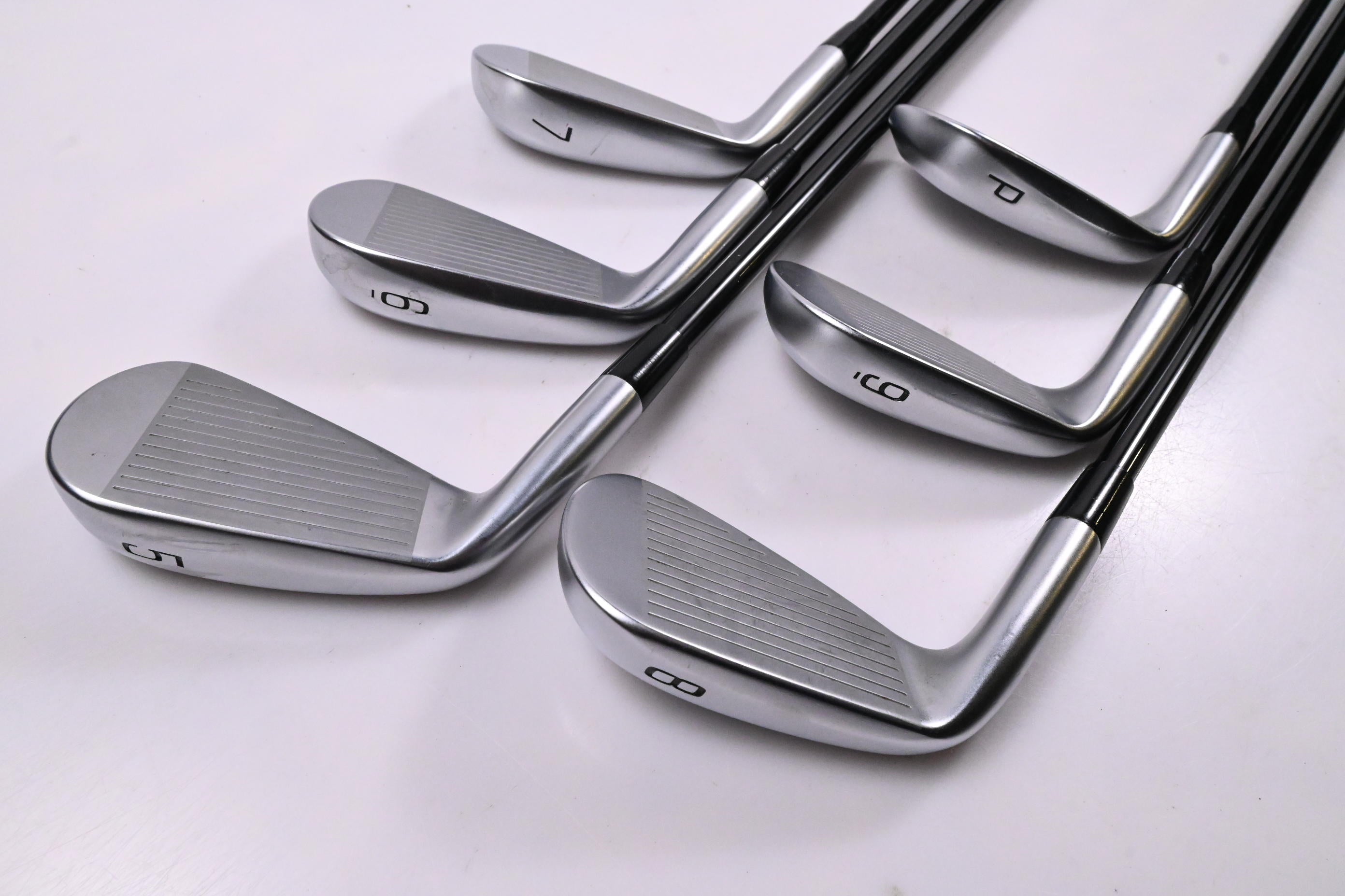 Mizuno JPX 925 Forged Irons / 5-PW / Regular Flex MMT 85 Shafts