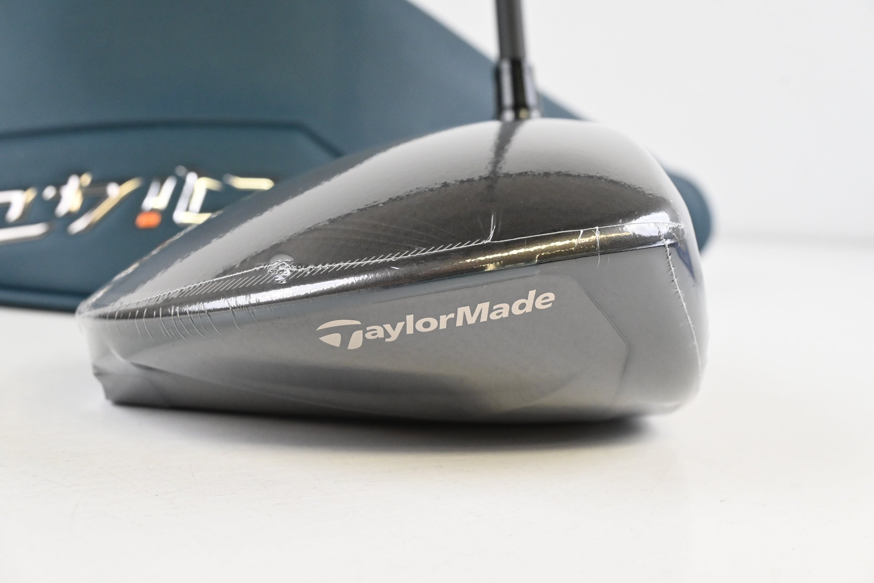 Taylormade Qi4D Max Driver / 12 Degree / Regular Flex Reax Blue 50 Shaft