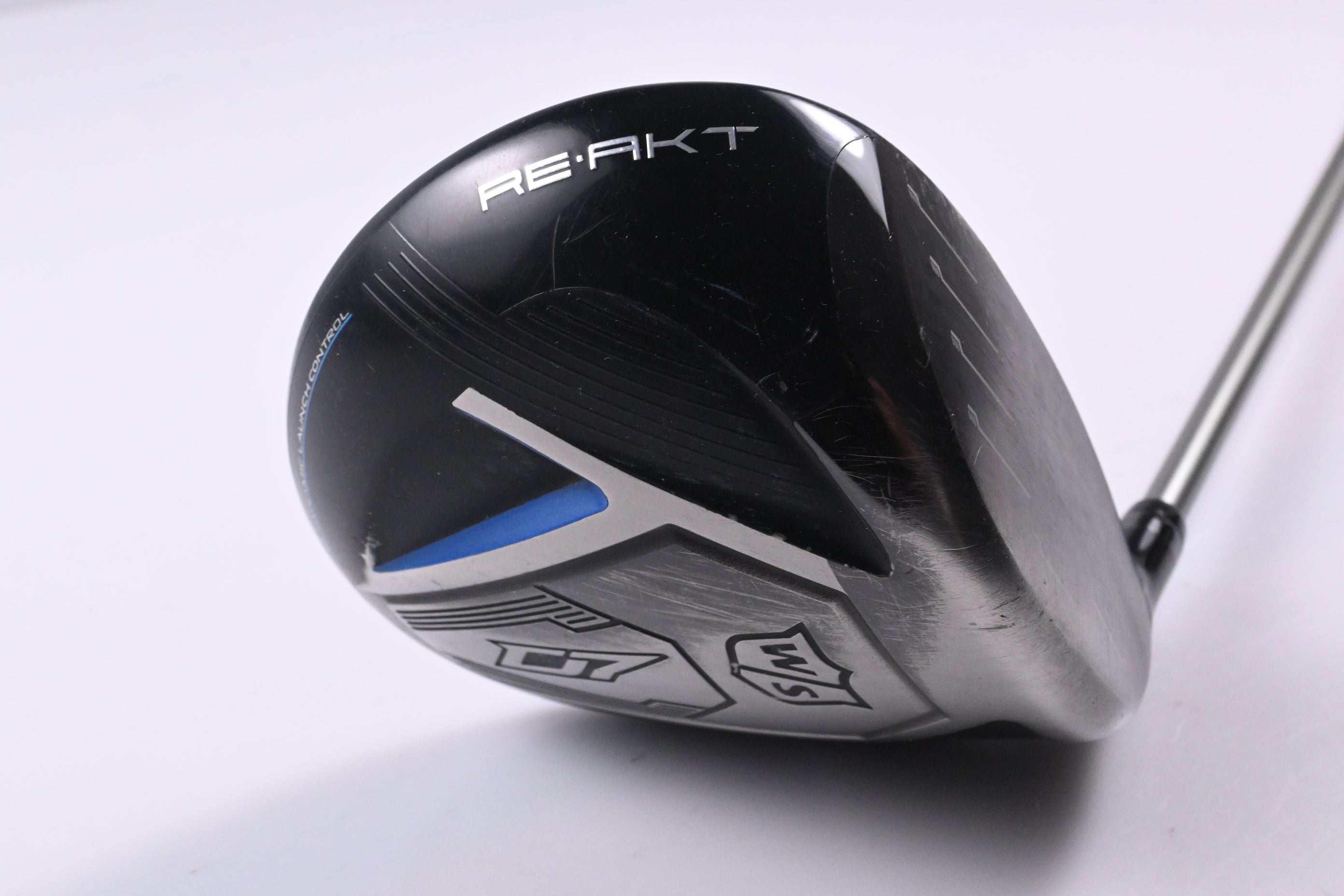 Wilson Staff D7 Driver / 10.5 Degree / Regular Flex Helium 46g Shaft