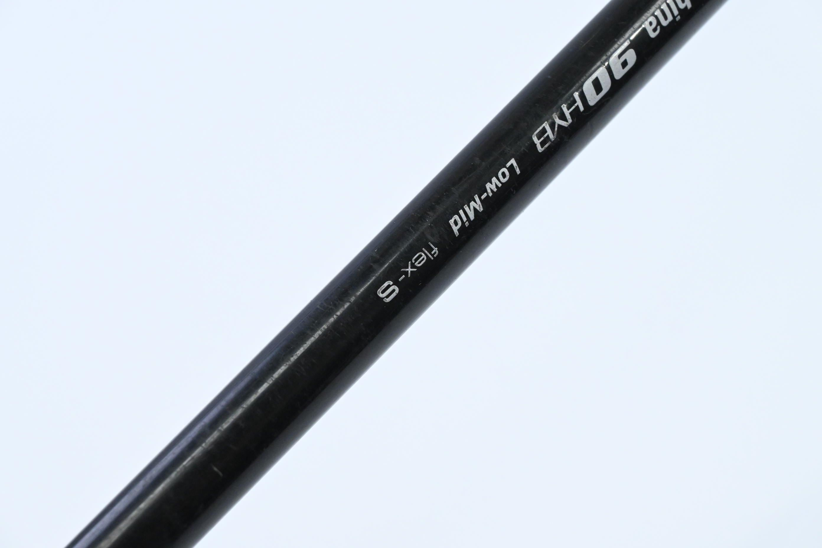 Titleist 910H #2 Hybrid / 17 Degree / Stiff Flex Diamana 'ahina 90 Shaft