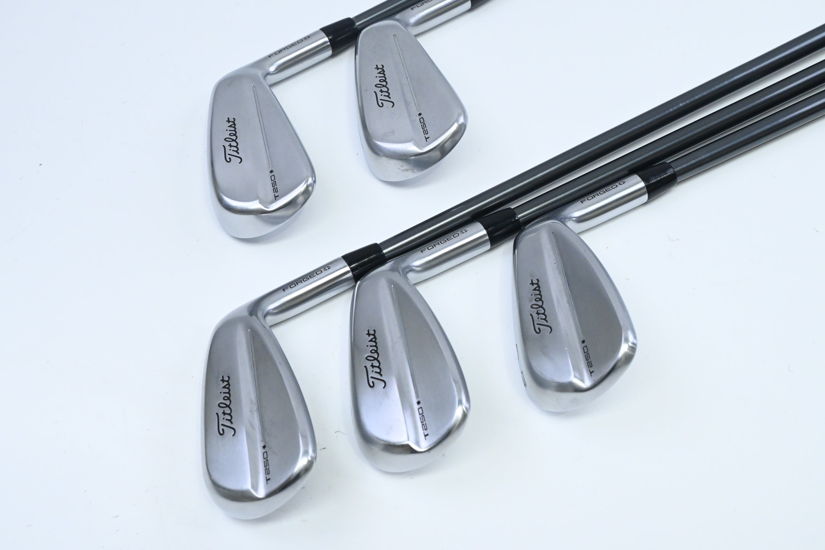 Titleist T250* 2025 Irons / 6-PW / Regular Flex MMT Speedmesh 65 Shaft
