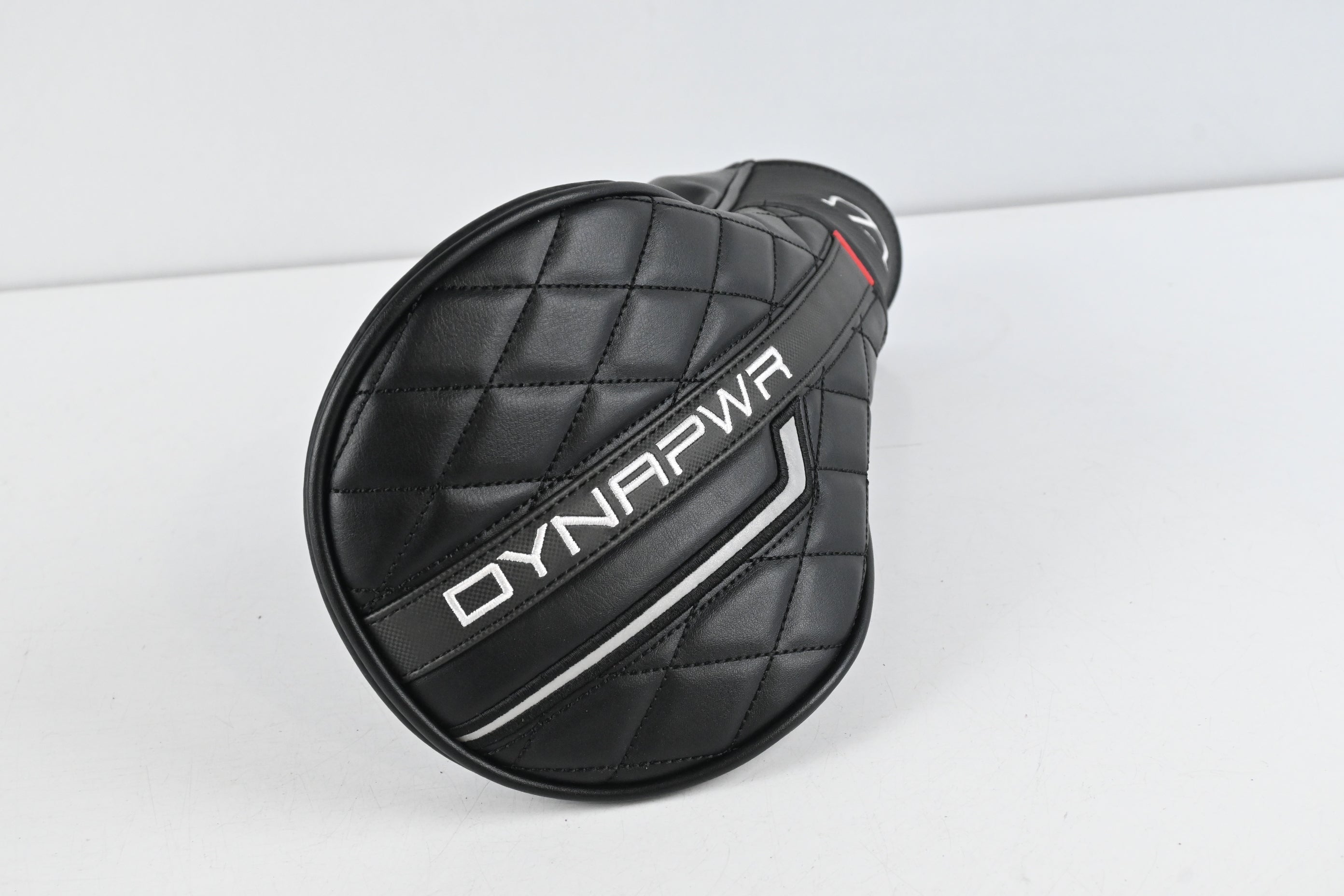 Wilson DYNAPWR 2025 Carbon Driver / 9 Degree / X-Flex Kai'li White 60 Shaft