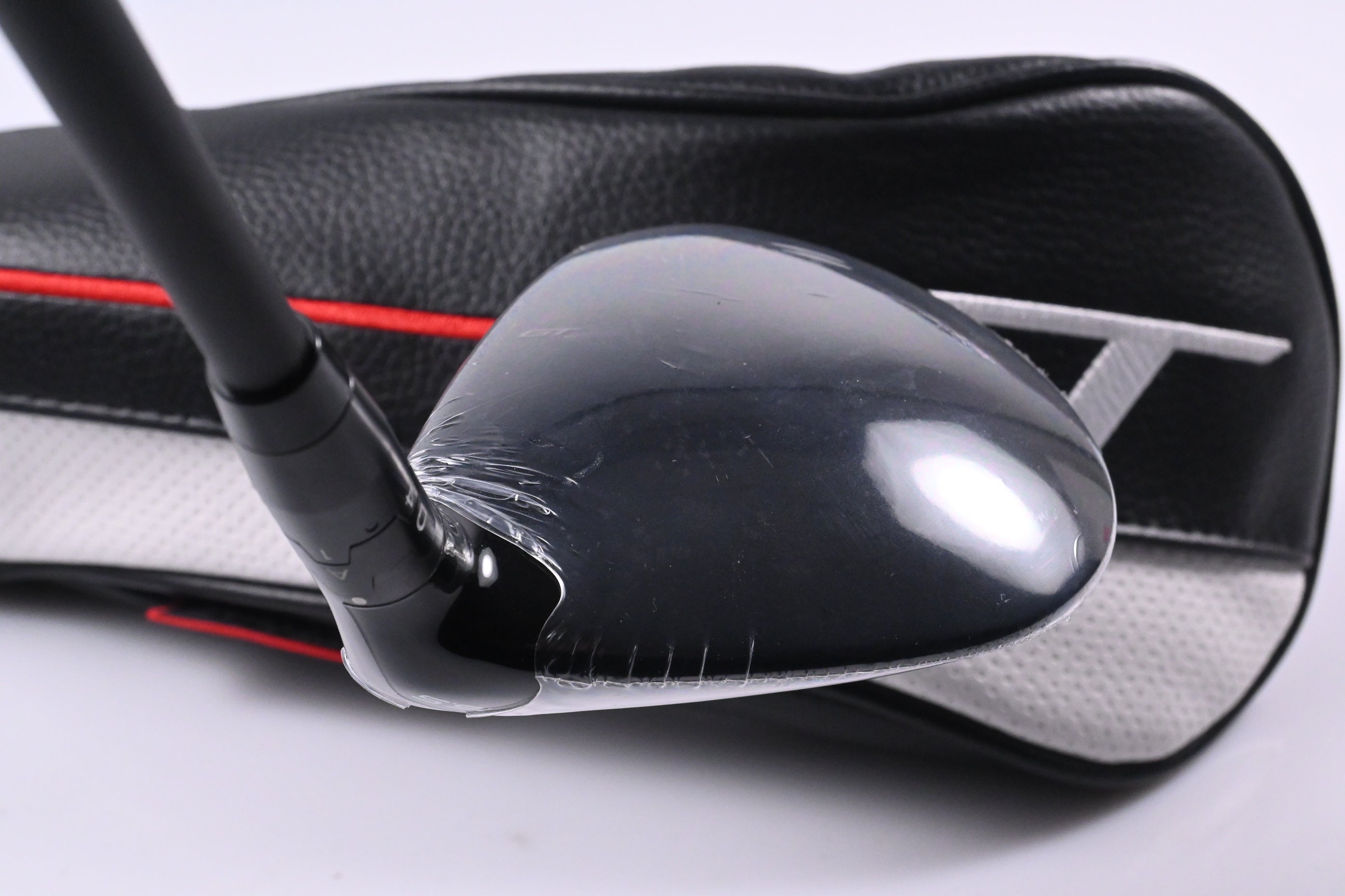 Titleist GT2 #3 Wood / 16.5 Degree / Stiff Flex Project X HZRDUS GEN5 Black 70