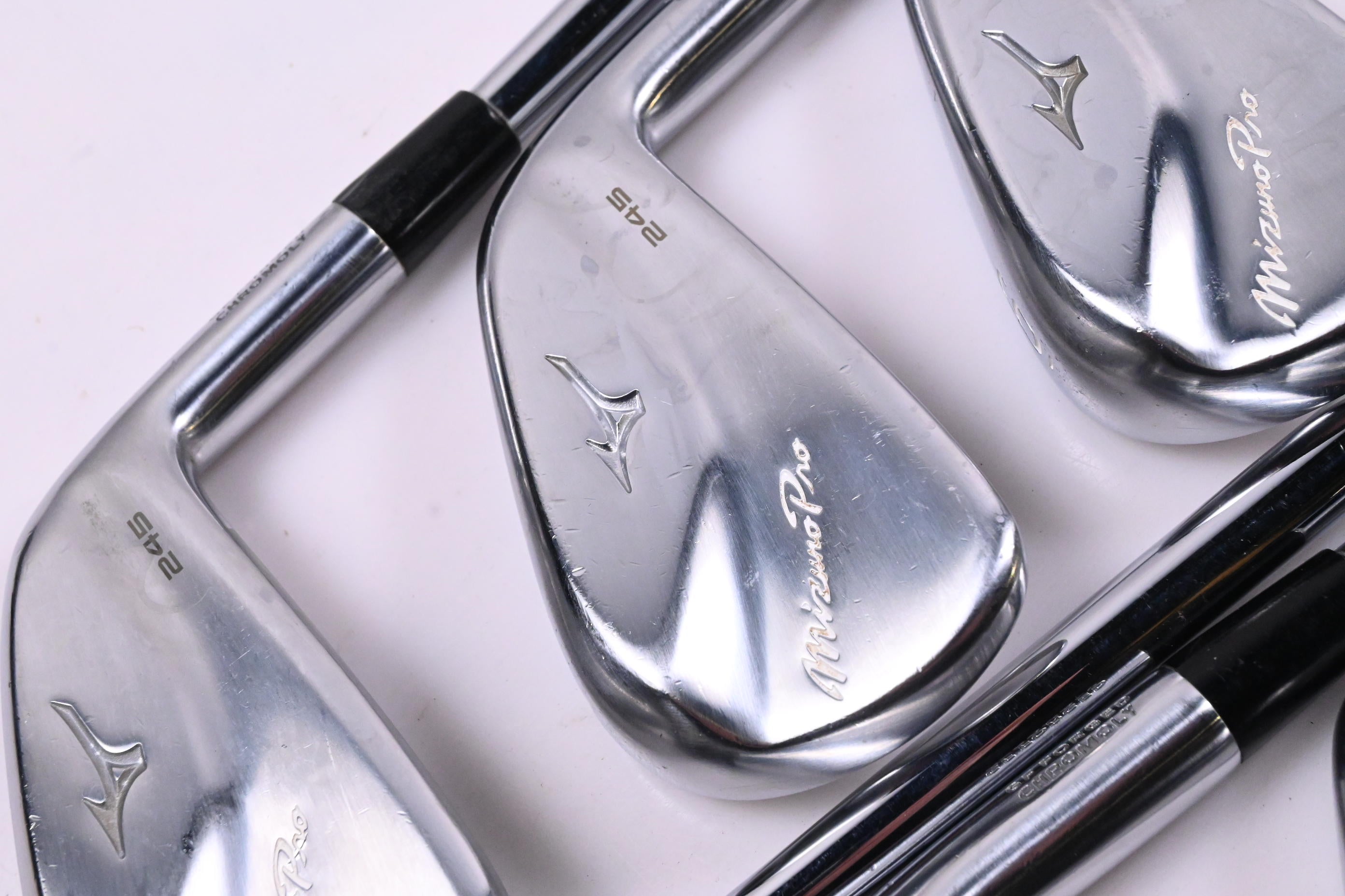 Mizuno Pro 245 Irons / 4-PW / Regular Flex Dynamic Gold 105 R300 Shafts