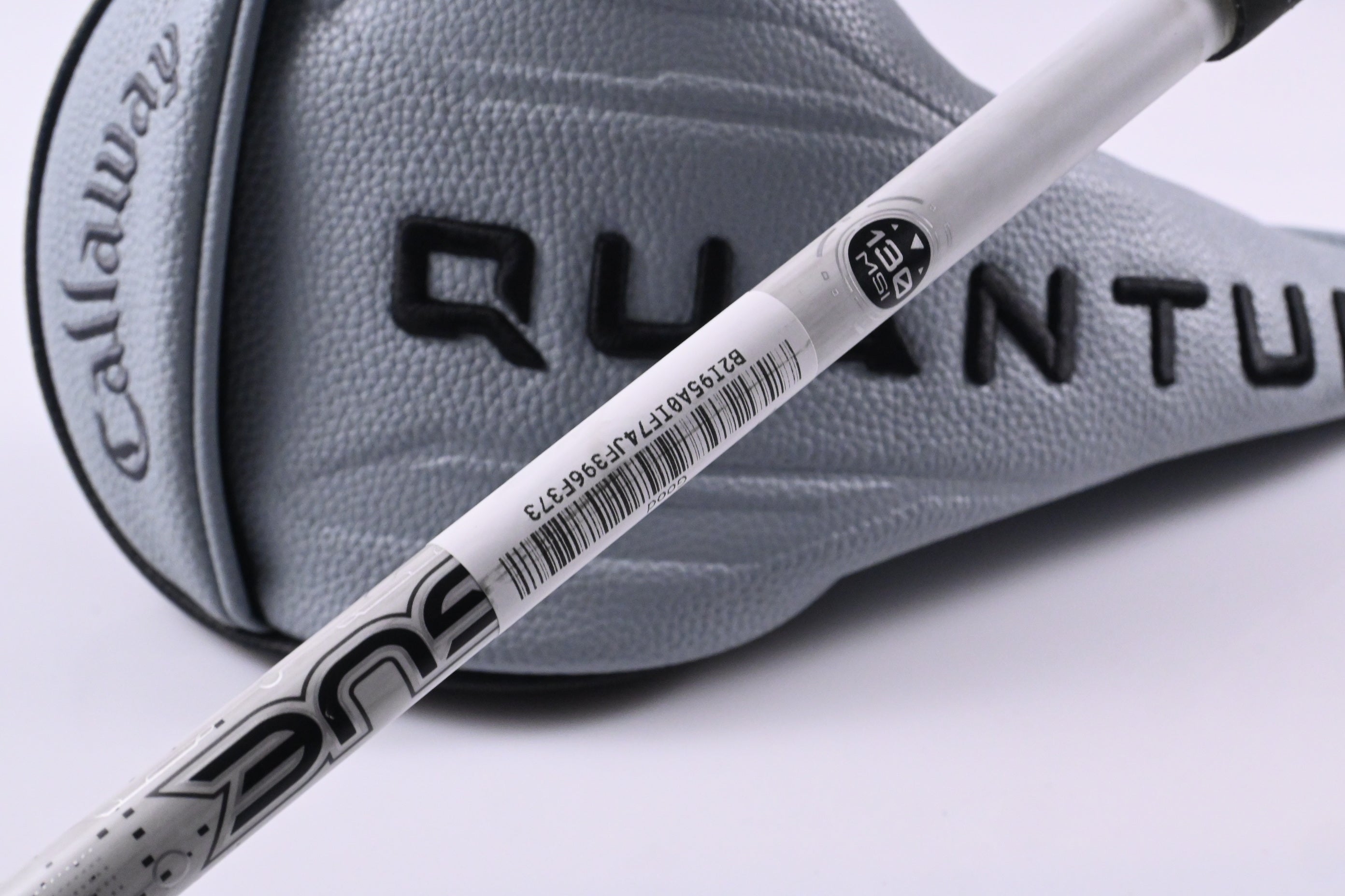 Tour Issue Callaway Quantum Max Driver / 10.5 Degree / Stiff Flex Aldila Rogue