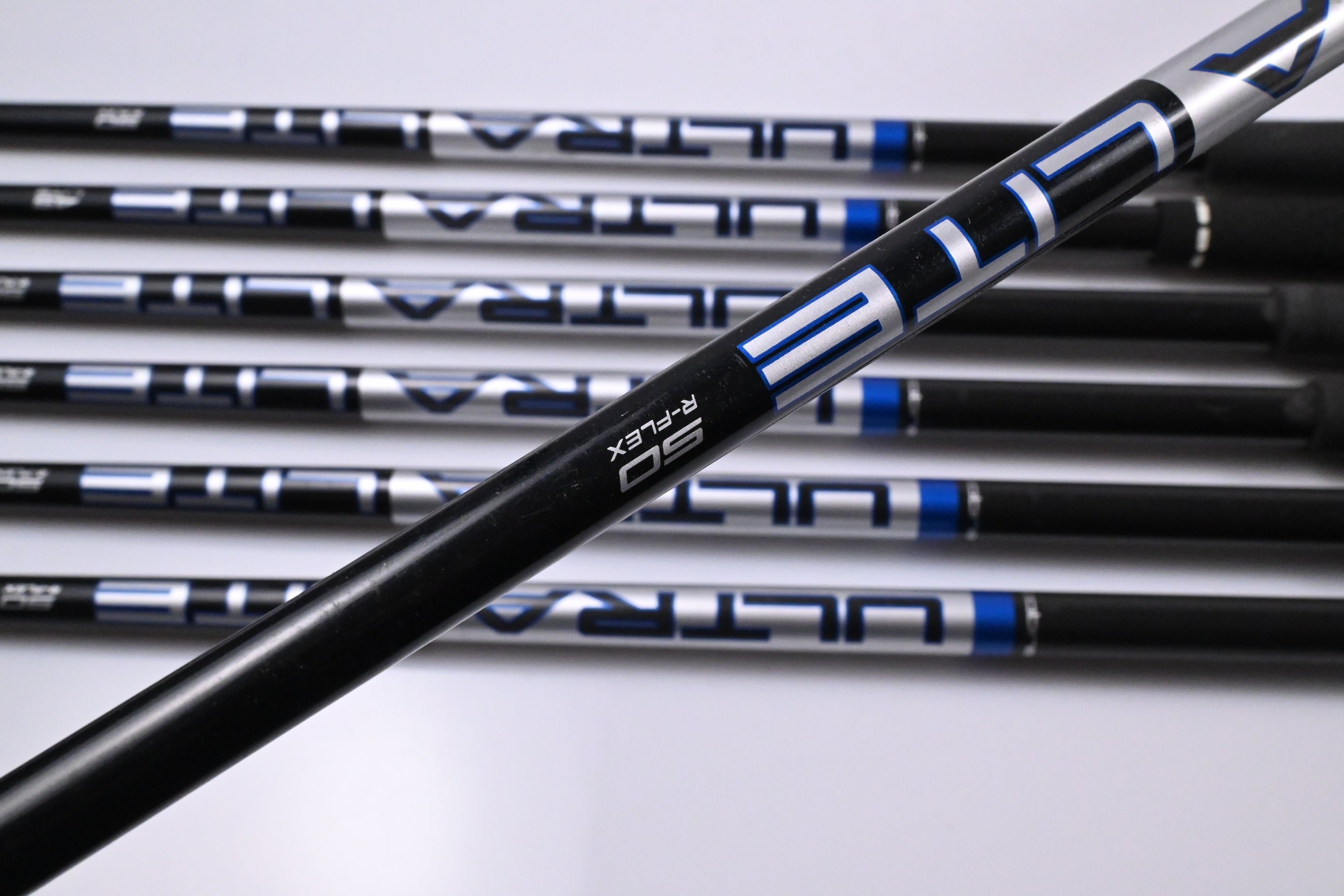 Cobra T-Rail Irons/ 6-PW+GW+SW / Regular Flex Cobra Ultralite 50 Shafts
