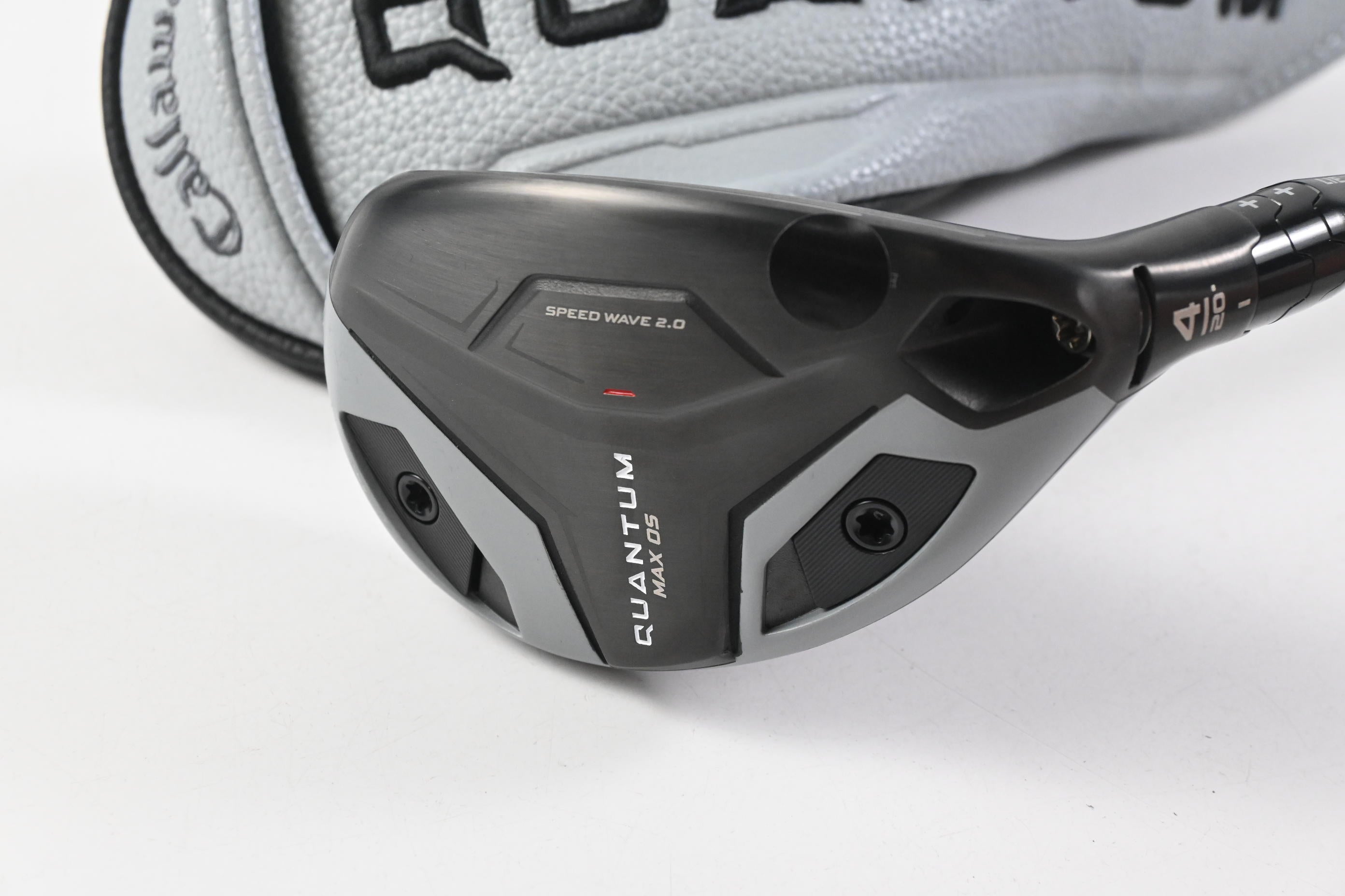 Callaway Quantum Max OS #4 Hybrid / 20 Degree / Senior Flex Vanquish 4