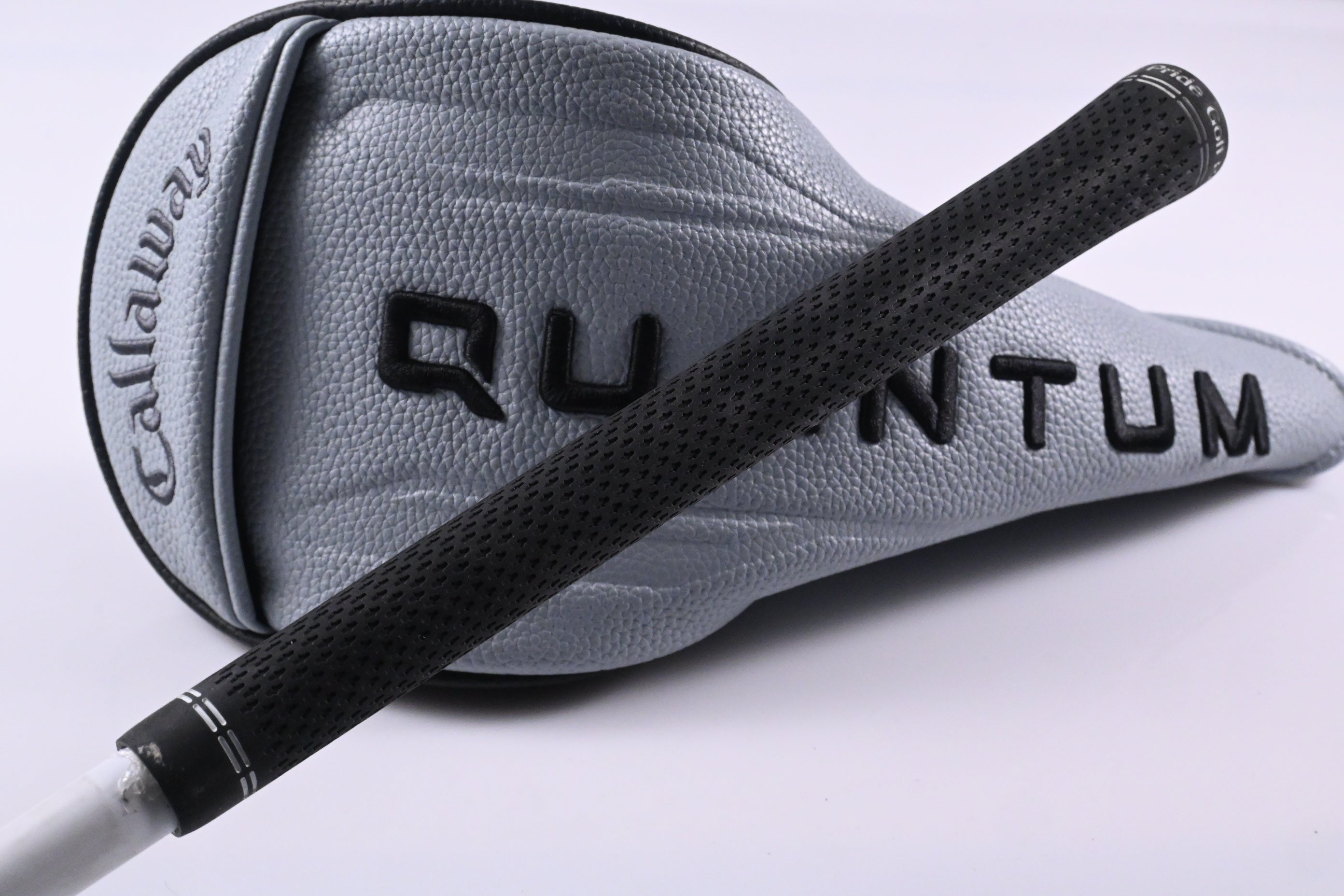 Tour Issue Callaway Quantum Max Driver / 10.5 Degree / Stiff Flex Aldila Rogue