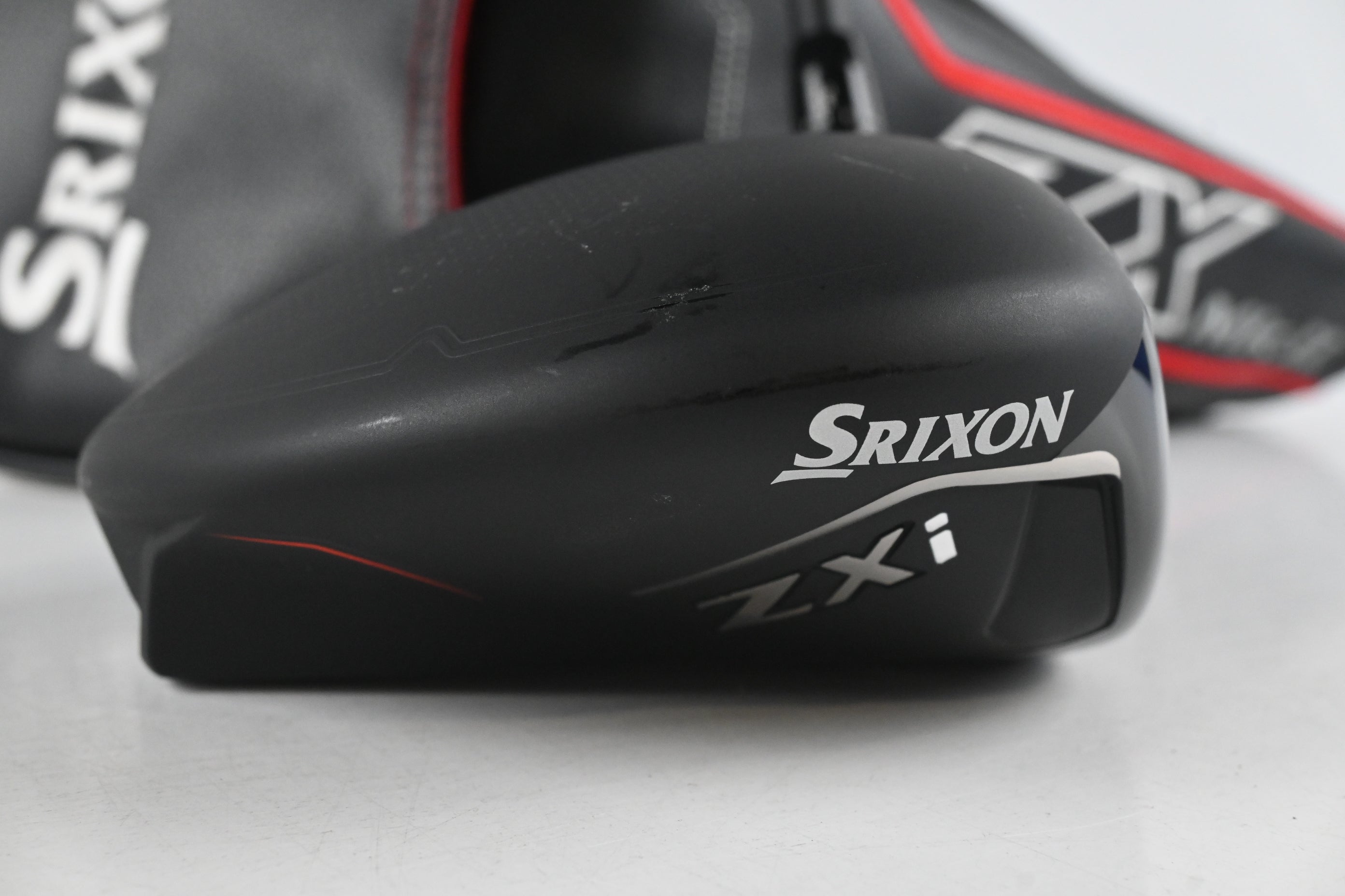 Srixon ZXi Max Driver / 10.5 Degree / X-Flex HZRDUS Black 70 Shaft
