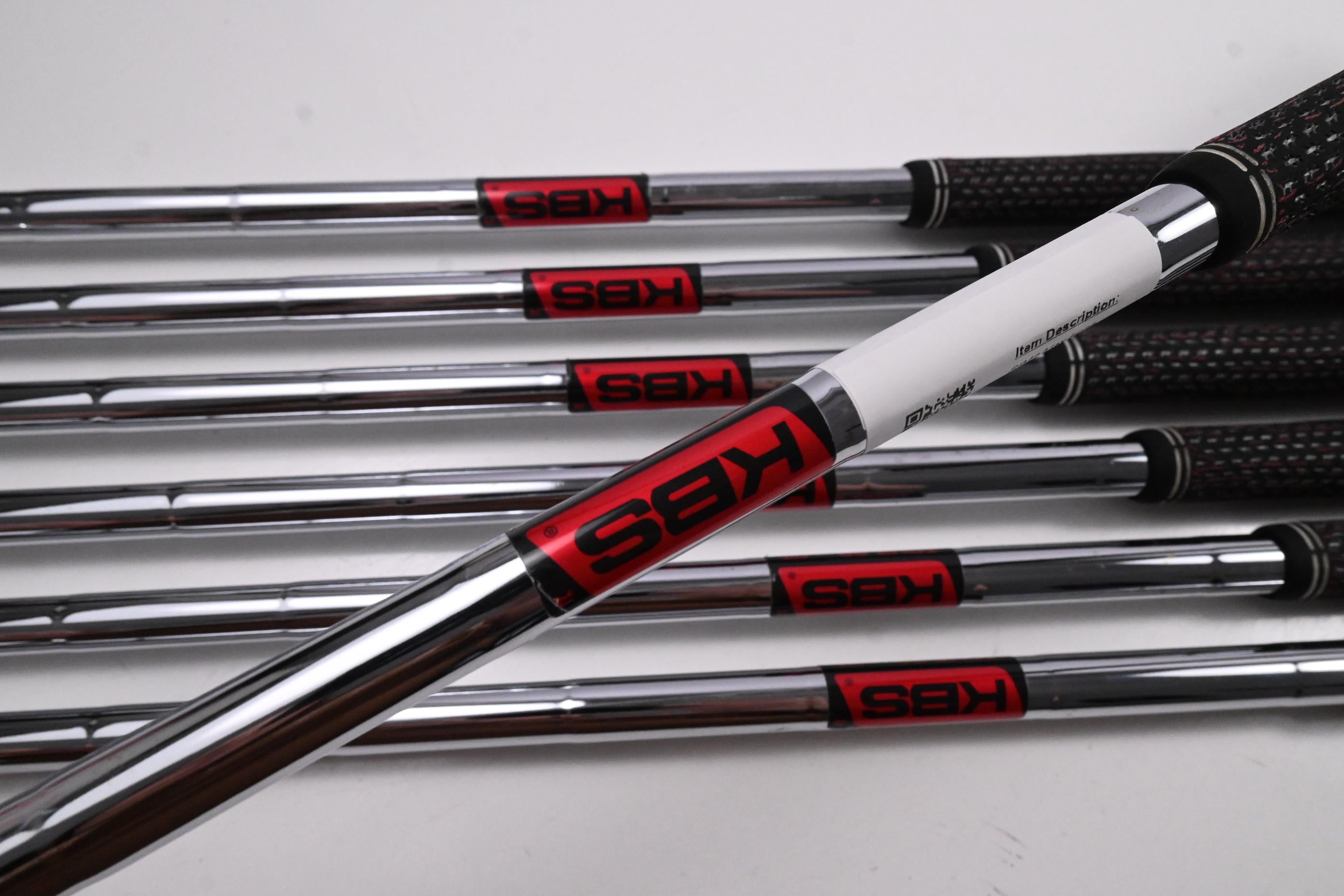 Taylormade SIM2 Max Irons / 4-PW / Regular Flex KBS Tour 90 Shafts