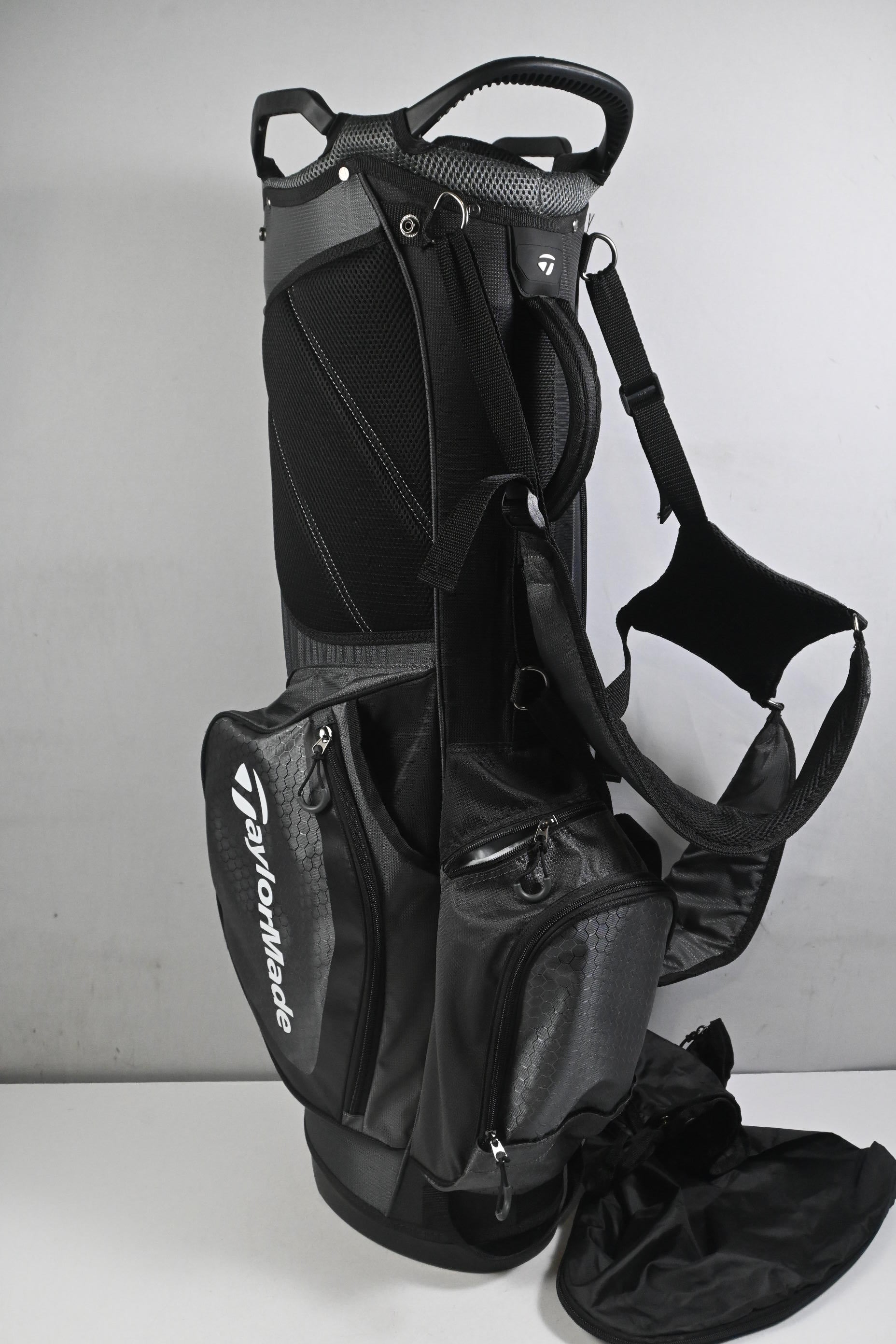 Taylormade Stand Bag / 7-Way Divider / Black & Grey
