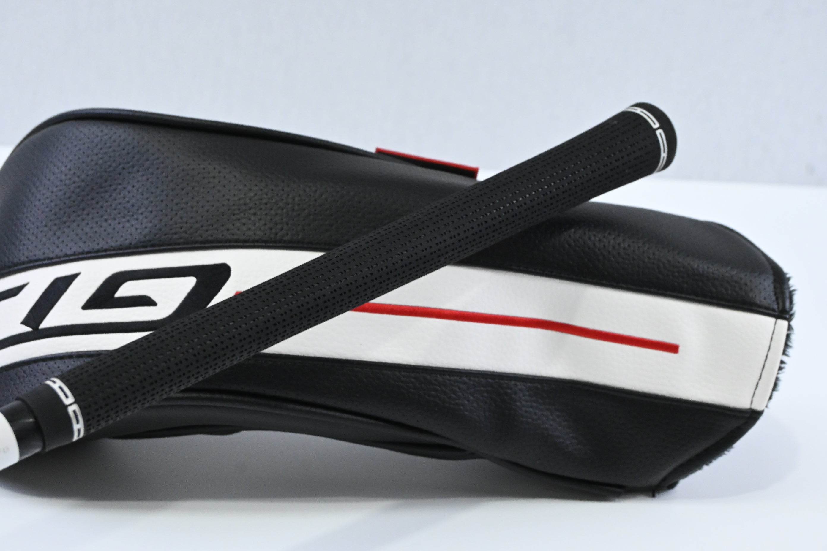 Titleist GTS3 Driver / 9 Degree / Stiff Flex Titan 60 Shaft