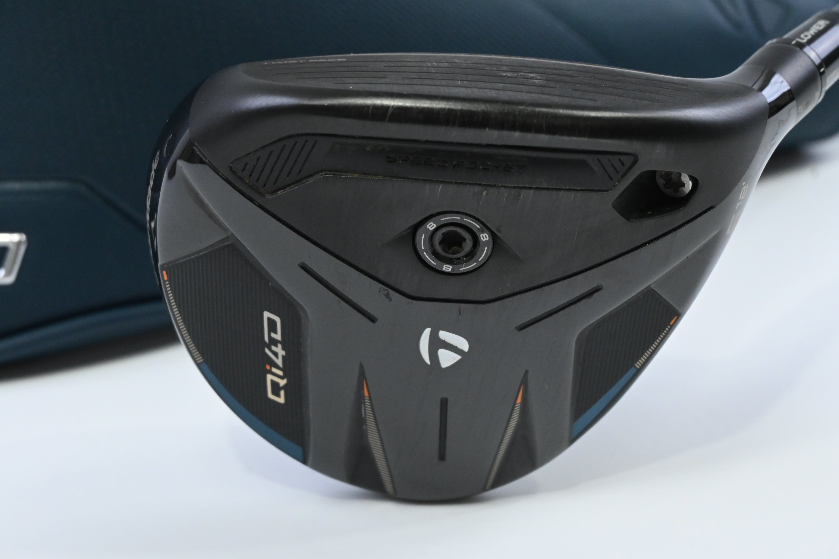 Taylormade Qi4D #5 Wood / 18 Degree / Regular Flex Denali Frost Silver 60 Shaft