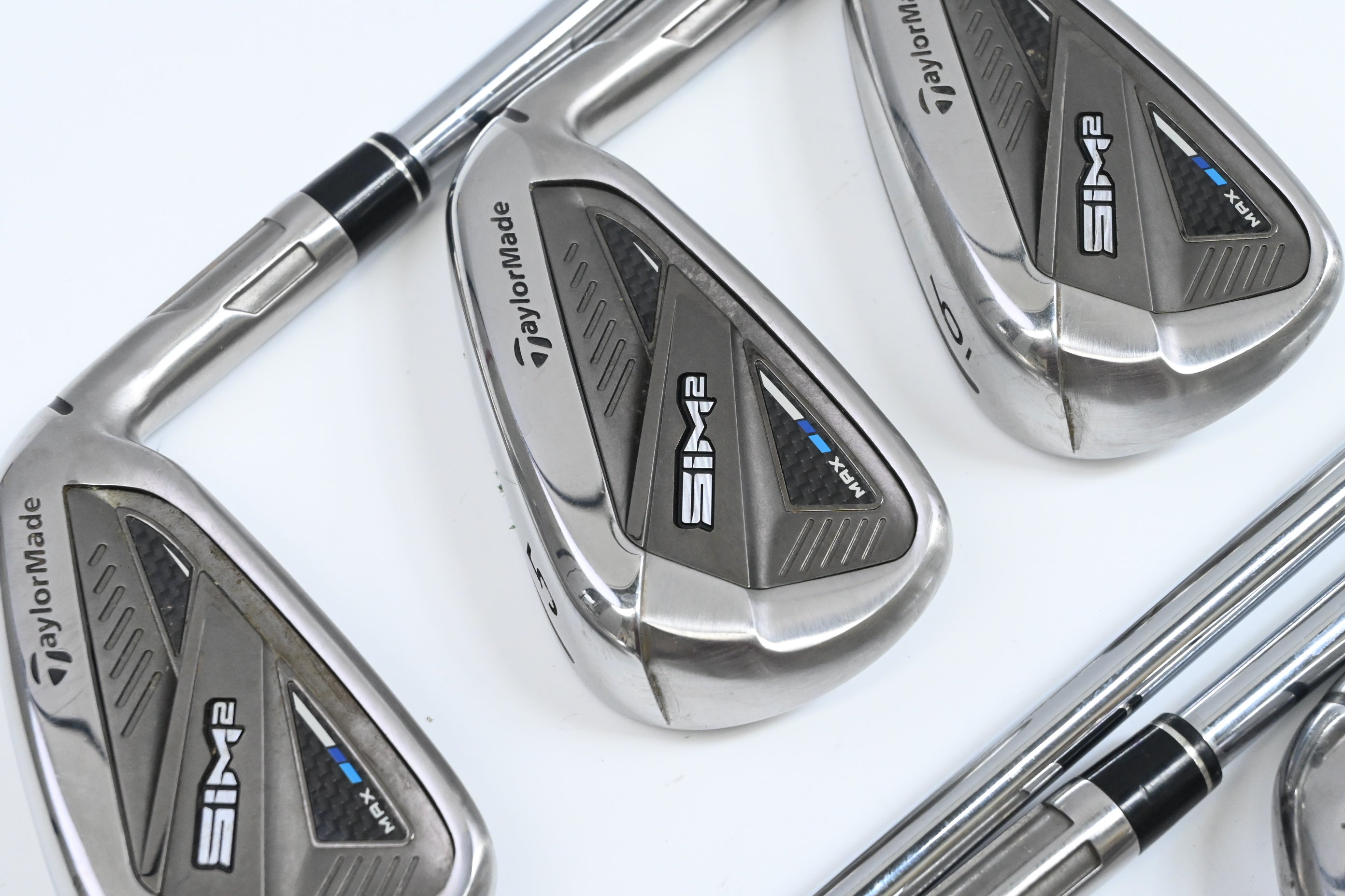 Taylormade SIM2 Max Irons / 4-PW / Regular Flex KBS Max MT 85 Shafts