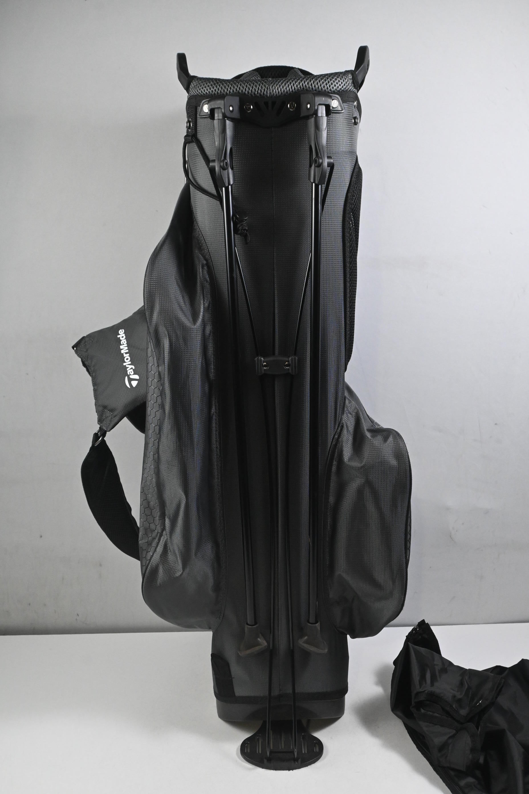 Taylormade Stand Bag / 7-Way Divider / Black & Grey