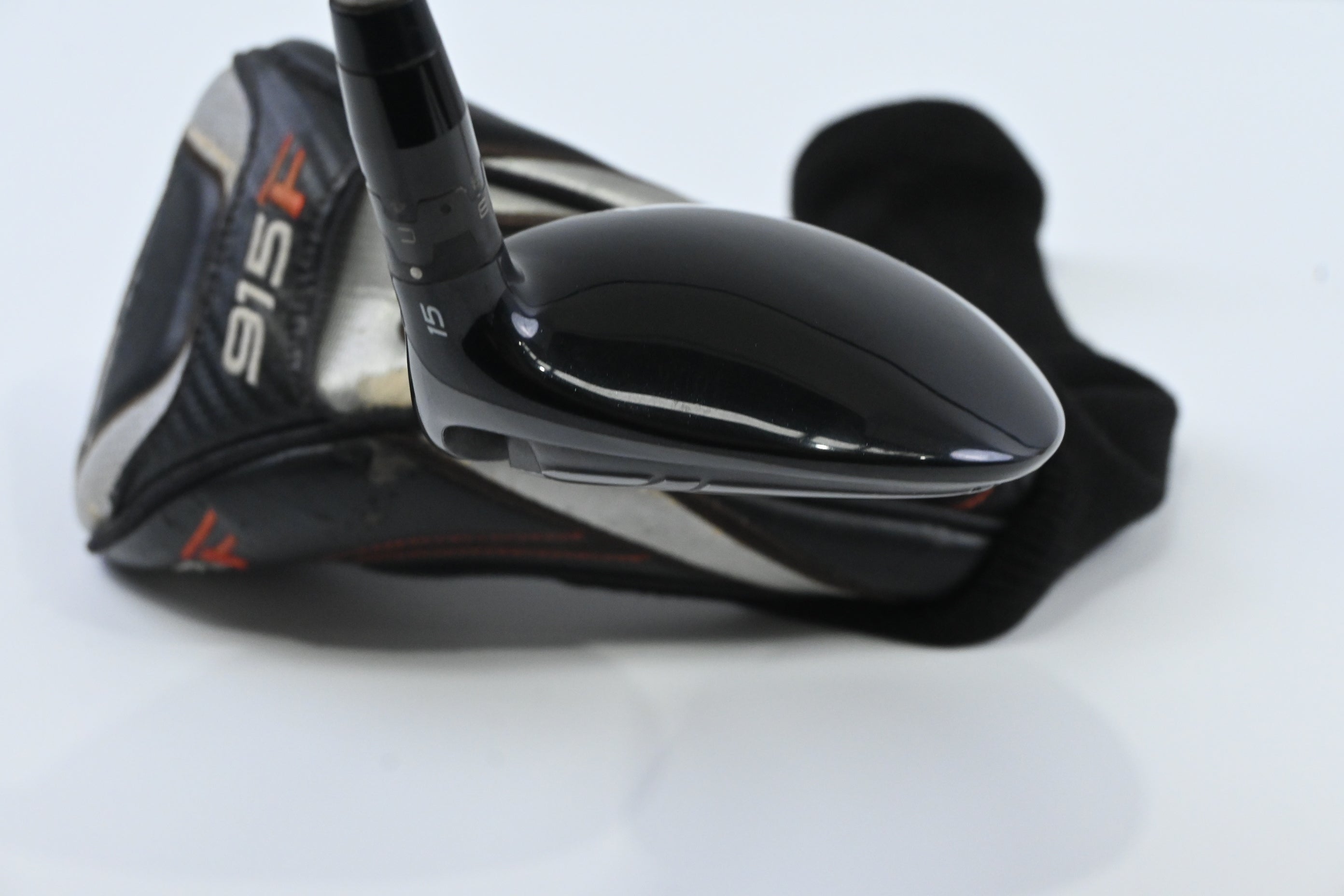 Titleist 915 F #3 Wood / 15 Degree / Regular Flex Diamana M+ 60 Shaft