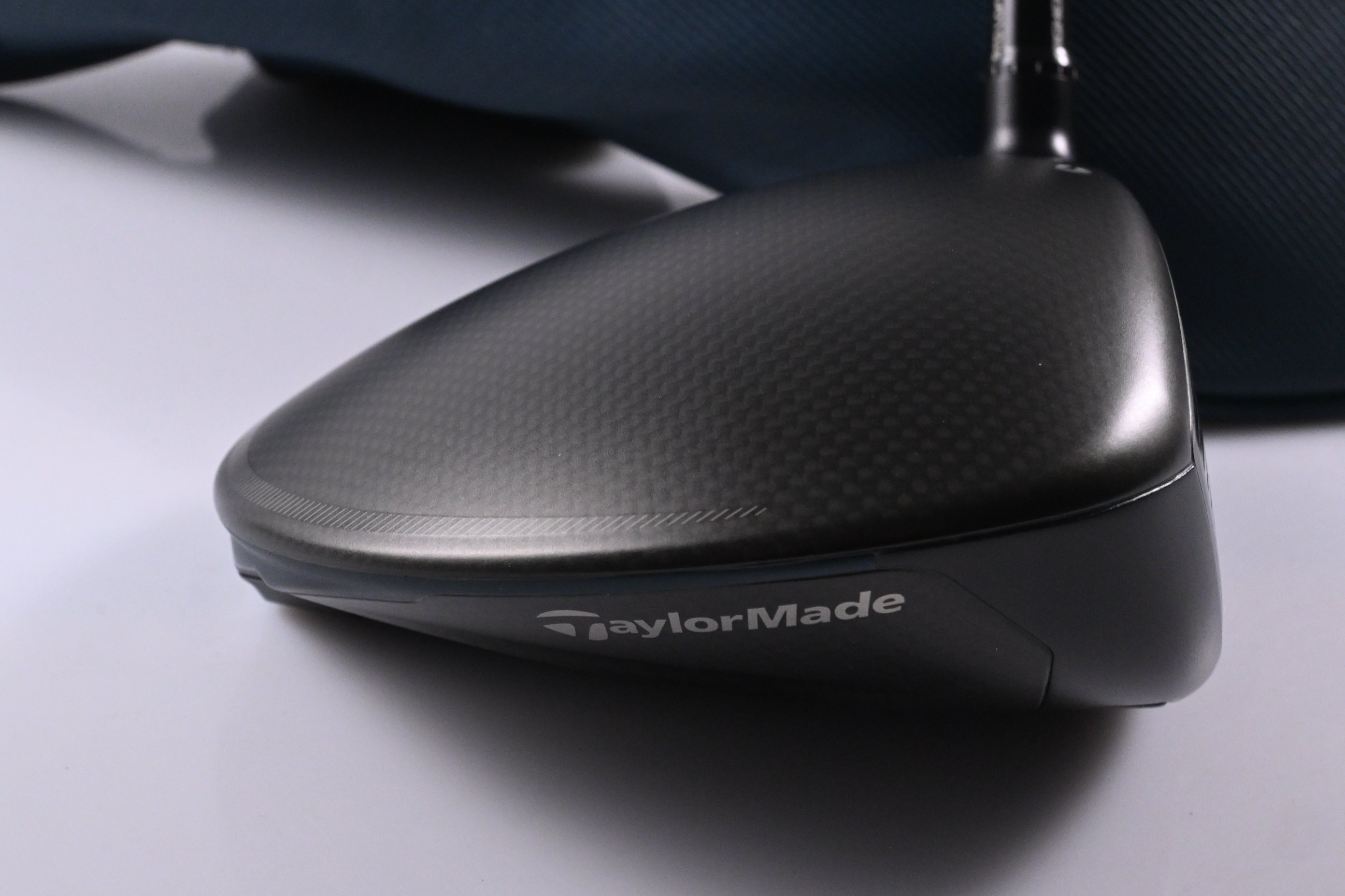 Taylormade Qi4D Max Driver / 10.5 Degree / Regular Flex REAX Blue 50 Shaft