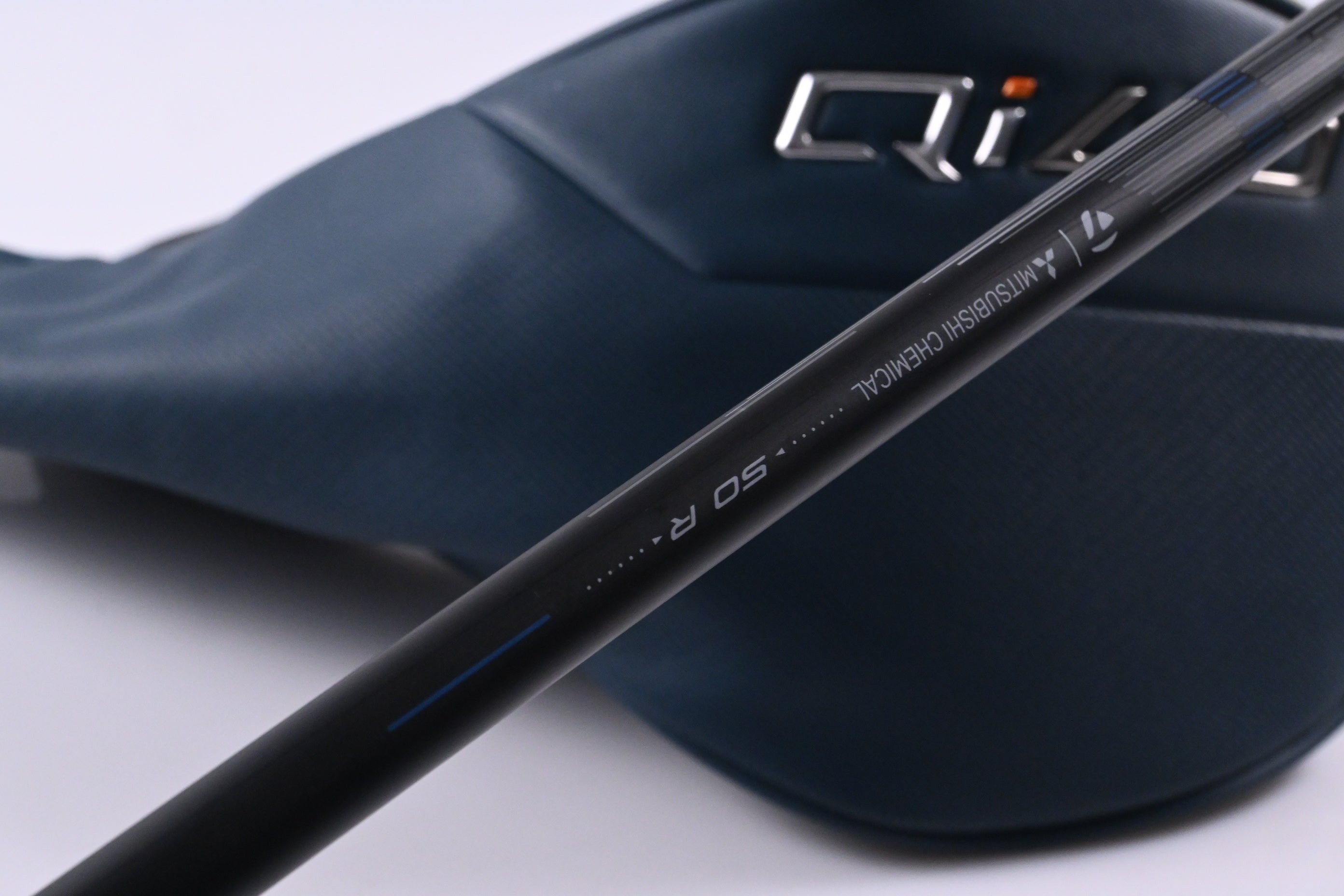 Taylormade Qi4D Max Driver / 10.5 Degree / Regular Flex REAX Blue 50 Shaft
