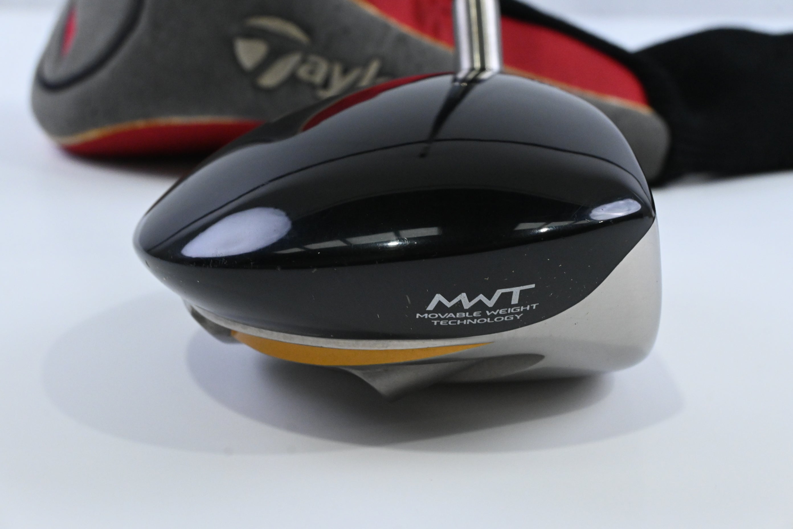 Taylormade R7 460 Driver / 9.5 Degree / Stiff Flex Fujikura Reax 60 Shaft