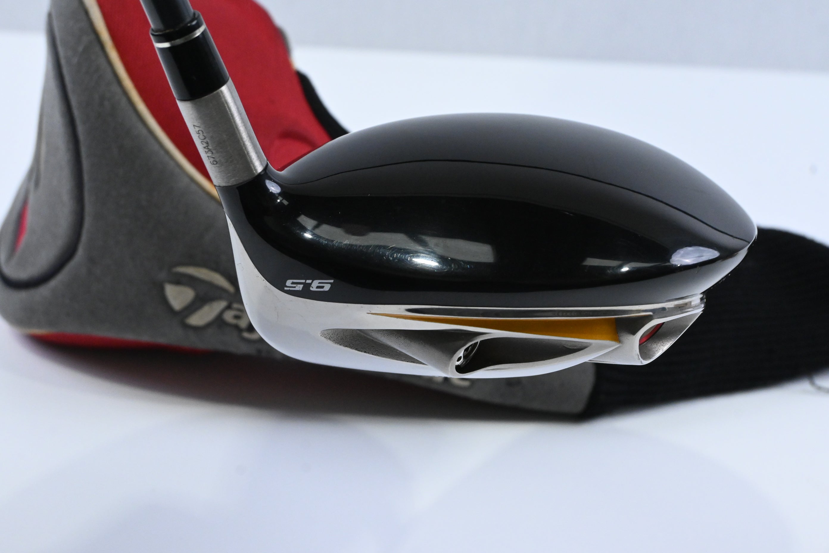 Taylormade R7 460 Driver / 9.5 Degree / Stiff Flex Fujikura Reax 60 Shaft