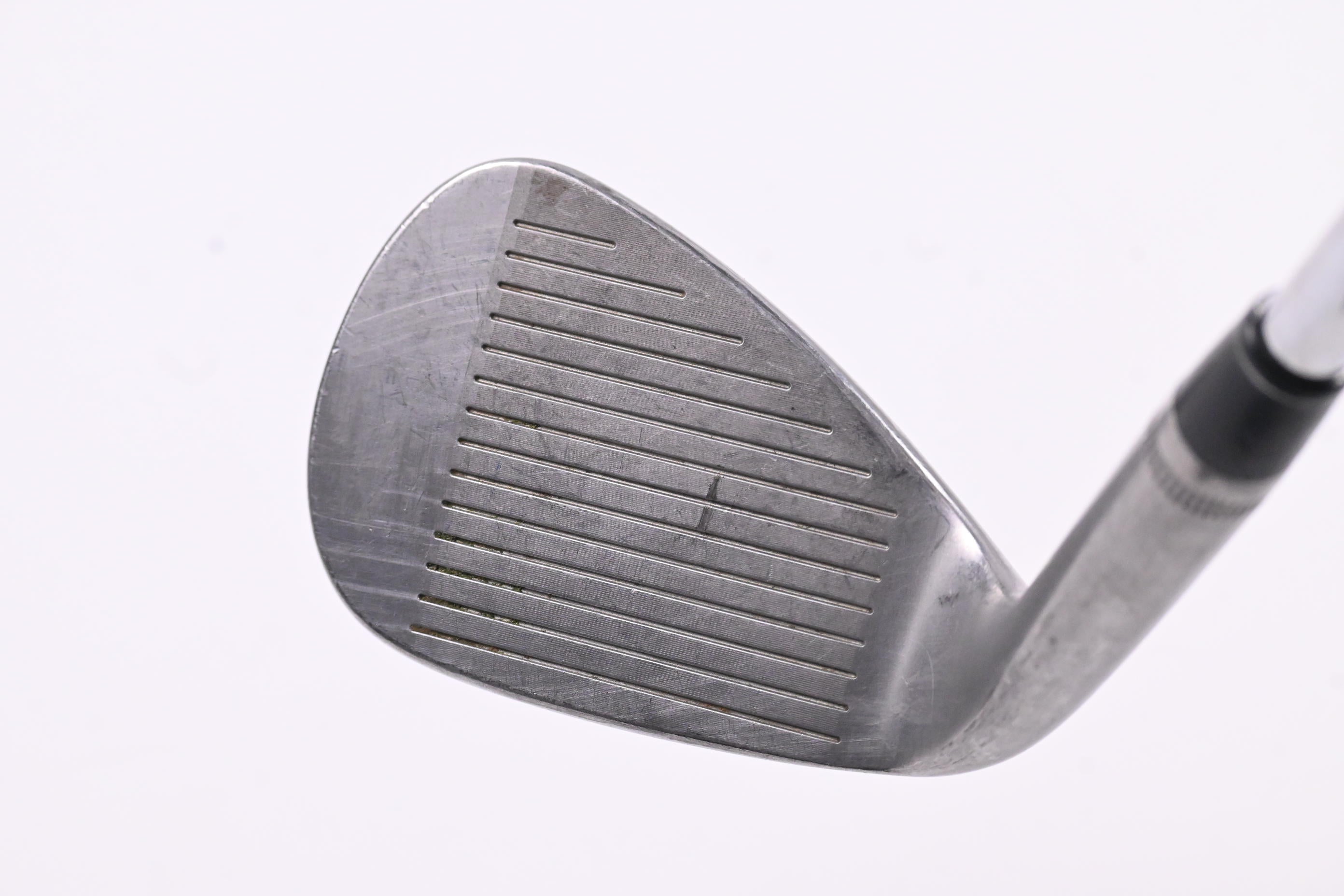 Wilson FG Tour Traction Control Sand Wedge / 54 Degree / Wedge Flex Dynamic Gold