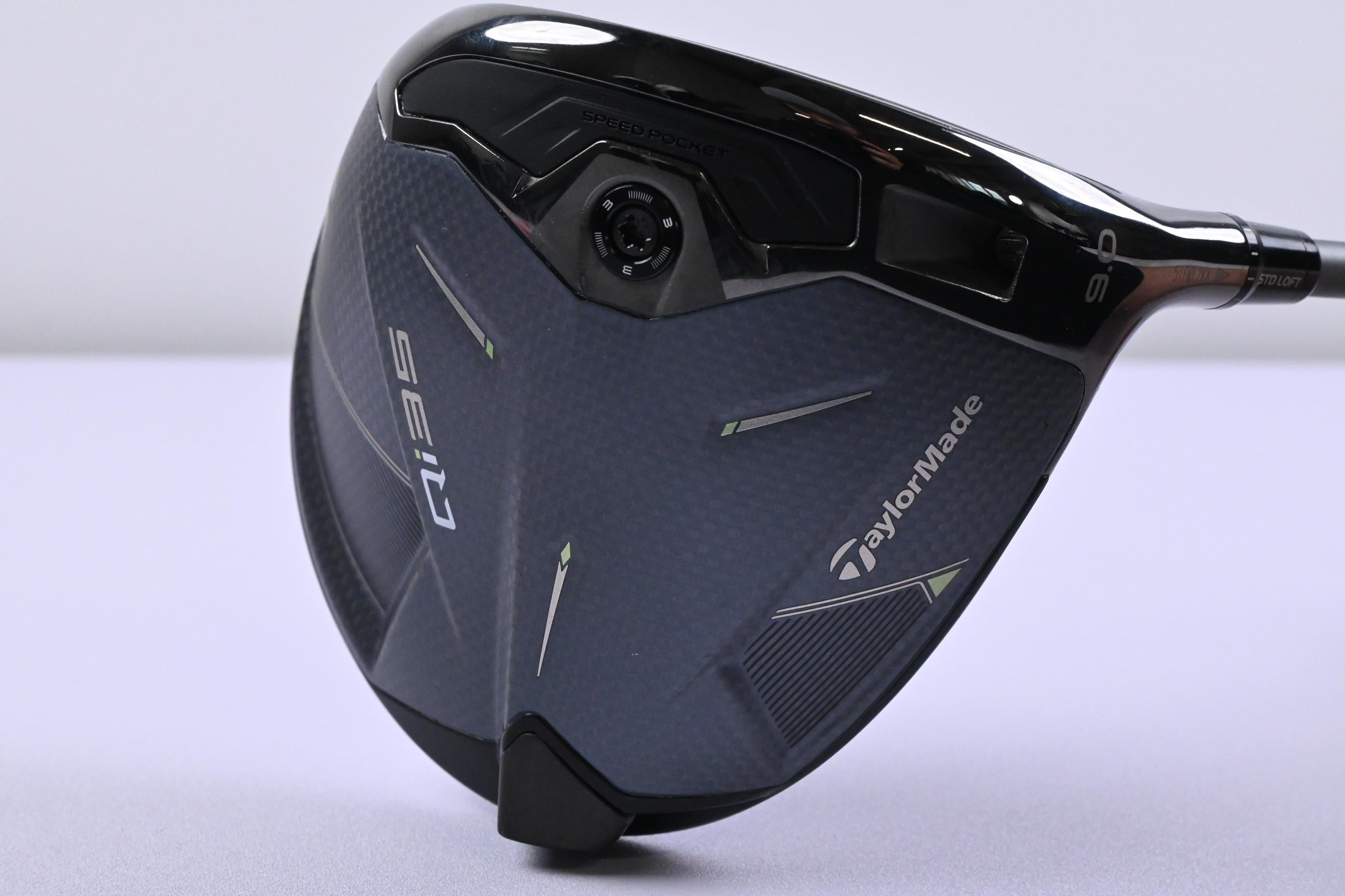 Taylormade Qi35 Driver / 9 Degree / Regular Flex Air Speeder 50 Shaft