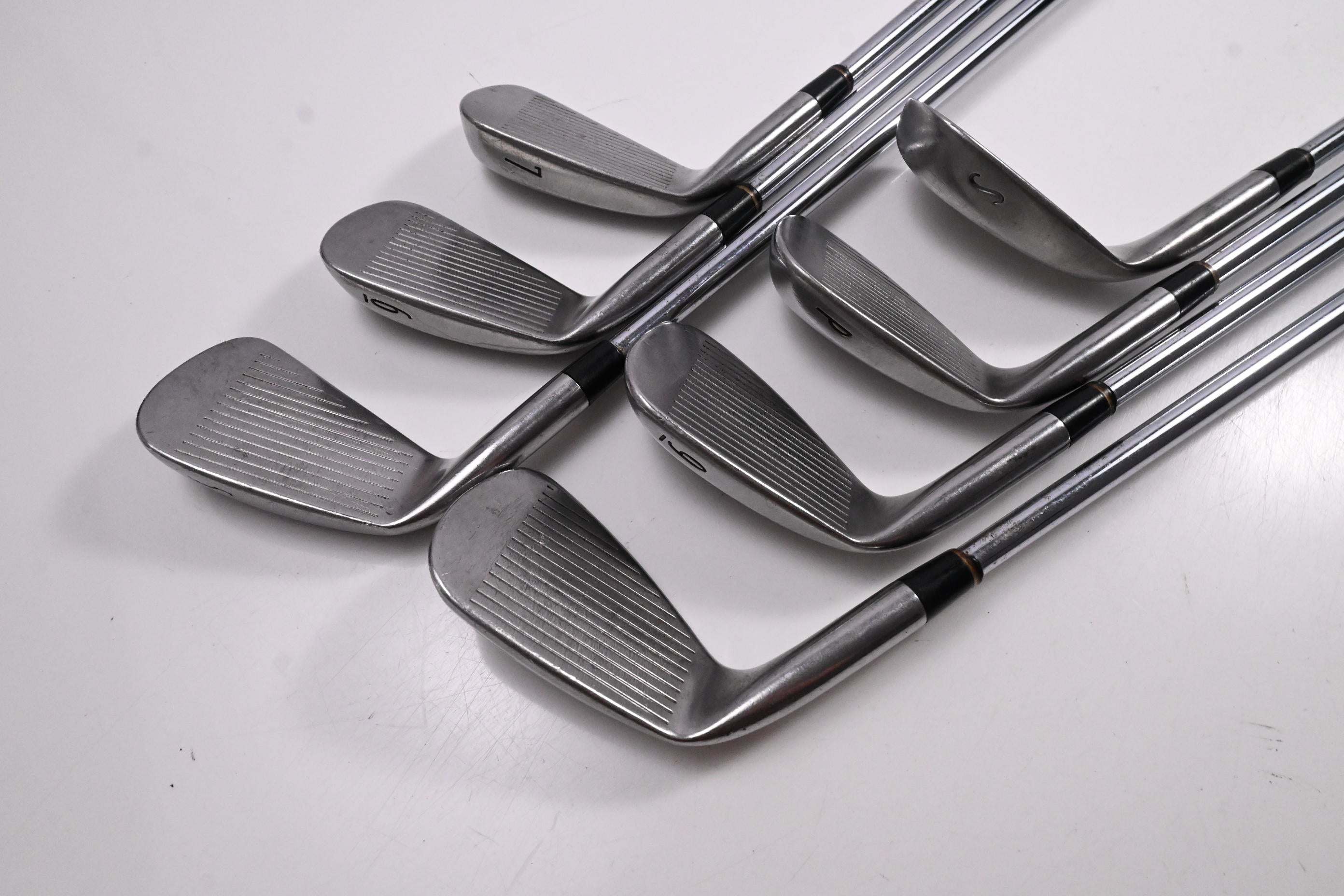 Titleist DCI 962 Irons / 5-PW+SW / Regular Flex Dynamic Gold R300 Shafts