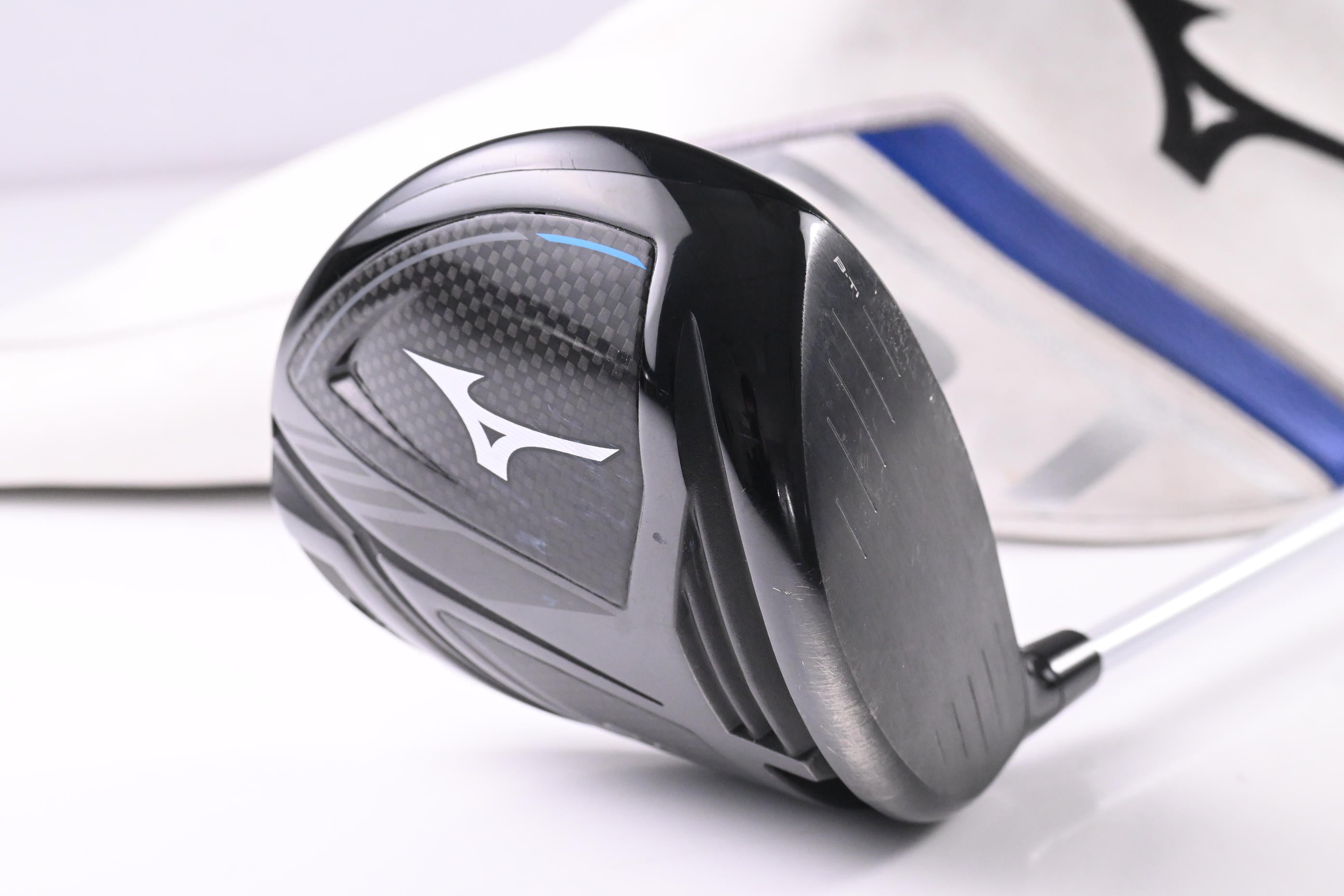 Mizuno ST-X 220 Driver / 10.5 Degree / Senior Flex Aldila Ascent 40 Shaft