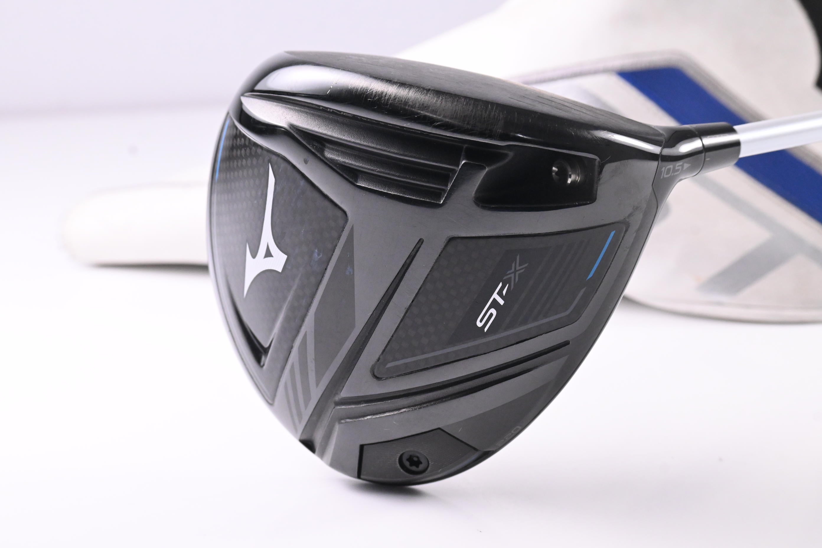 Mizuno ST-X 220 Driver / 10.5 Degree / Senior Flex Aldila Ascent 40 Shaft