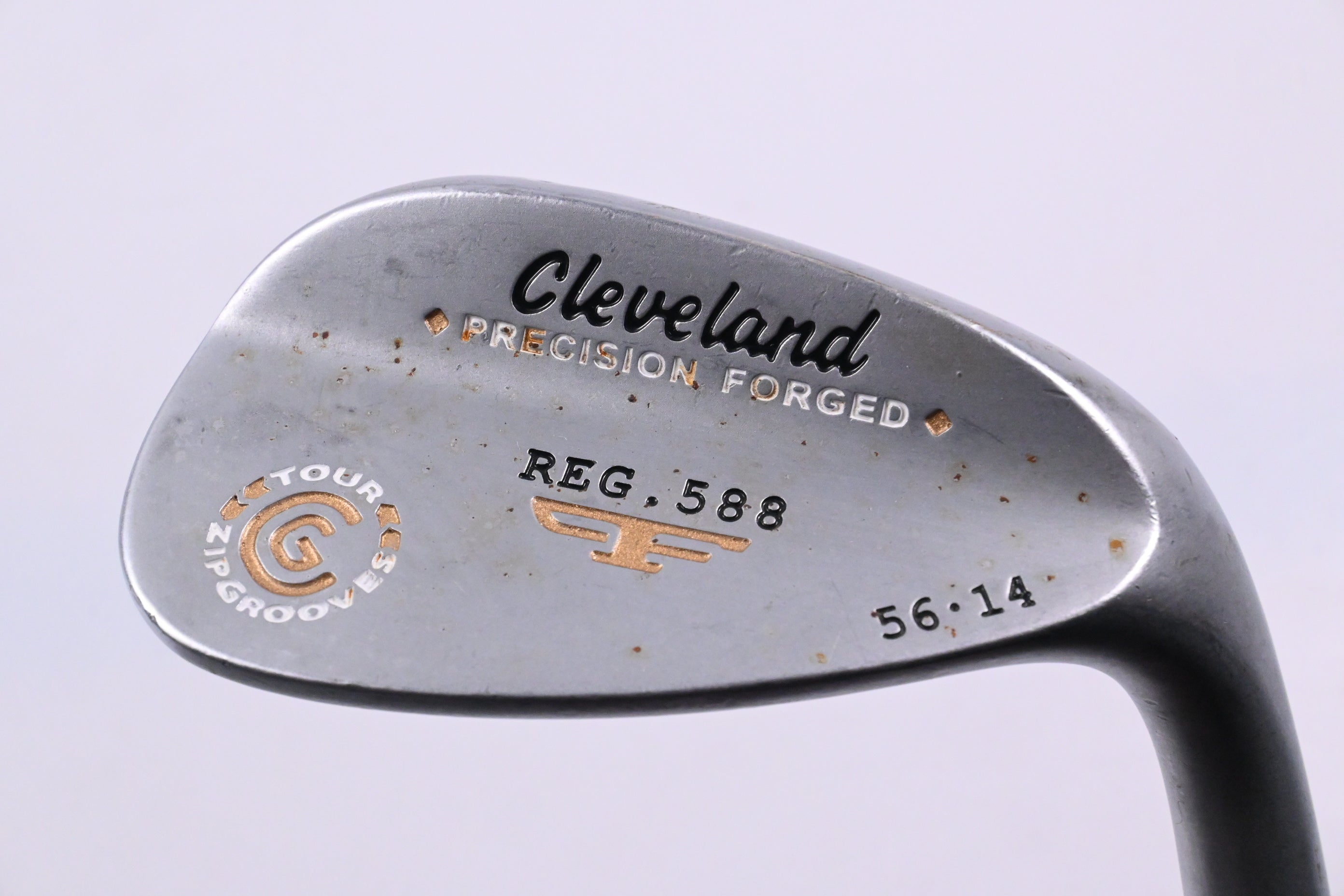 Cleveland 588 Precision Forged Sand Wedge / 56 Degree / Wedge Flex True temper