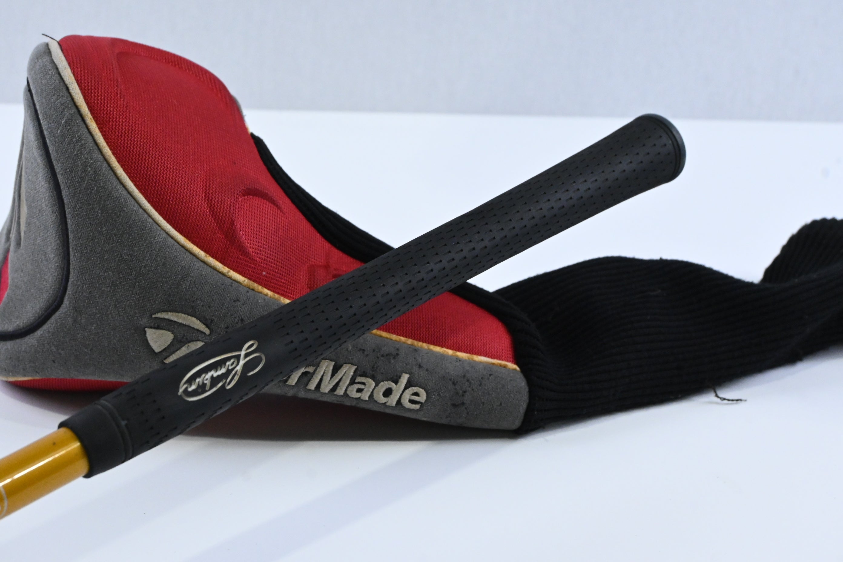 Taylormade R7 460 Driver / 9.5 Degree / Stiff Flex Fujikura Reax 60 Shaft