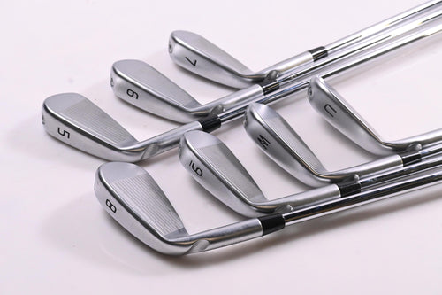 Ping I240 Irons / 4-PW+GW / White Dot / Regular Flex Ping AWT 2.0 Shafts