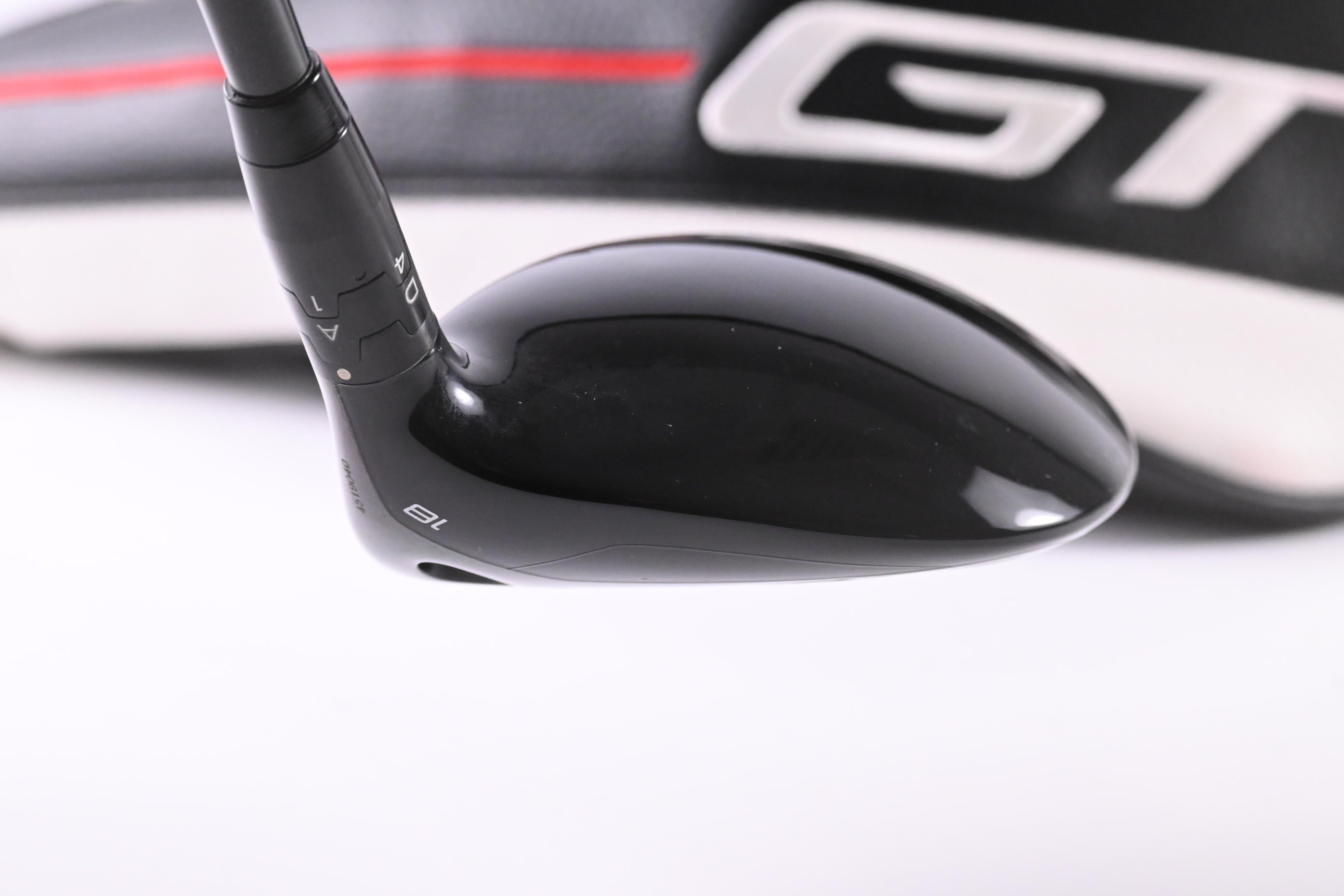 Titleist GT2 #5 Wood / 18 Degree / Stiff Flex Graphite Design Tour AD VF-7 Shaft