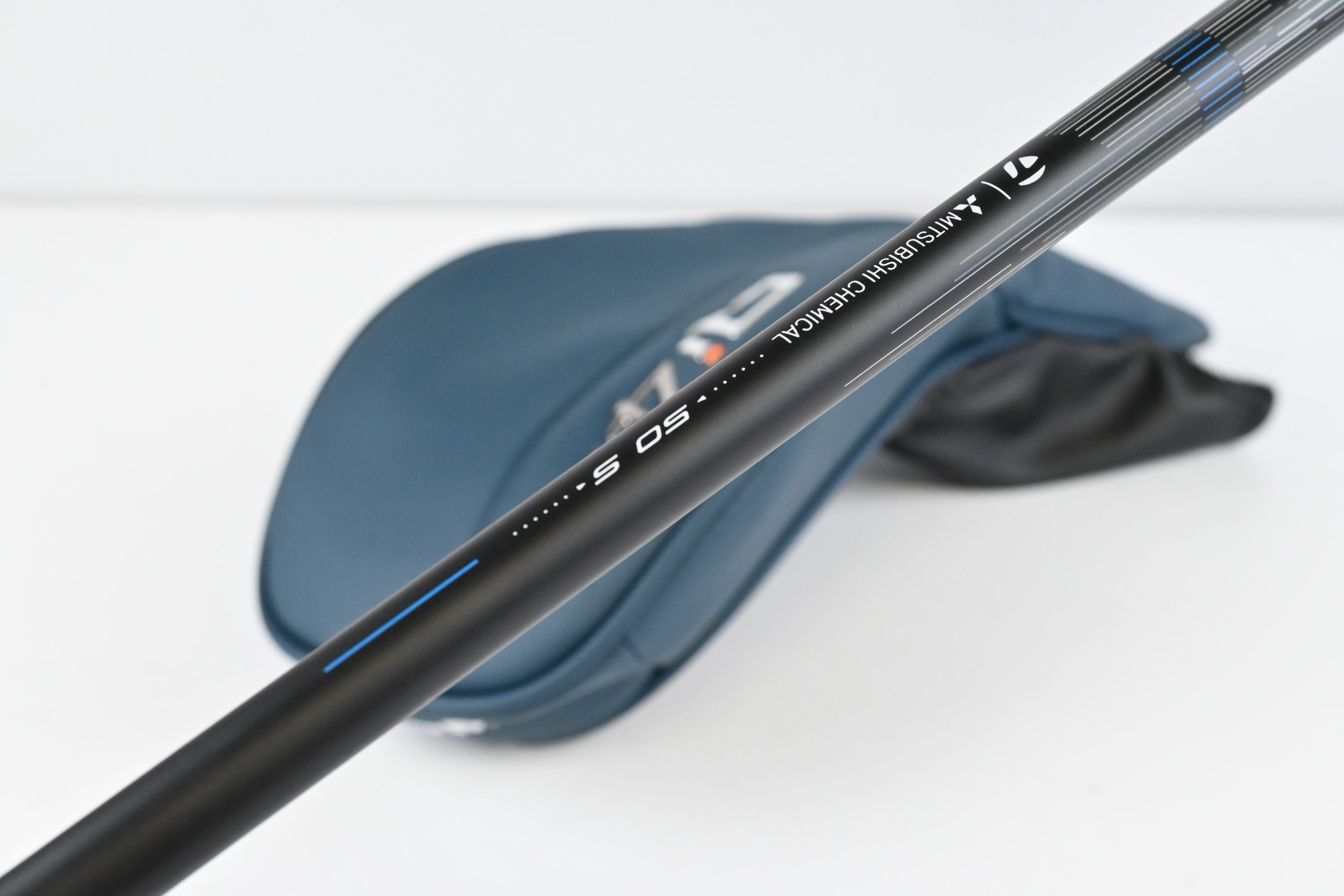 Taylormade Qi4D Driver / 10.5 Degree / Stiff Flex Reax Blue 50 Shaft
