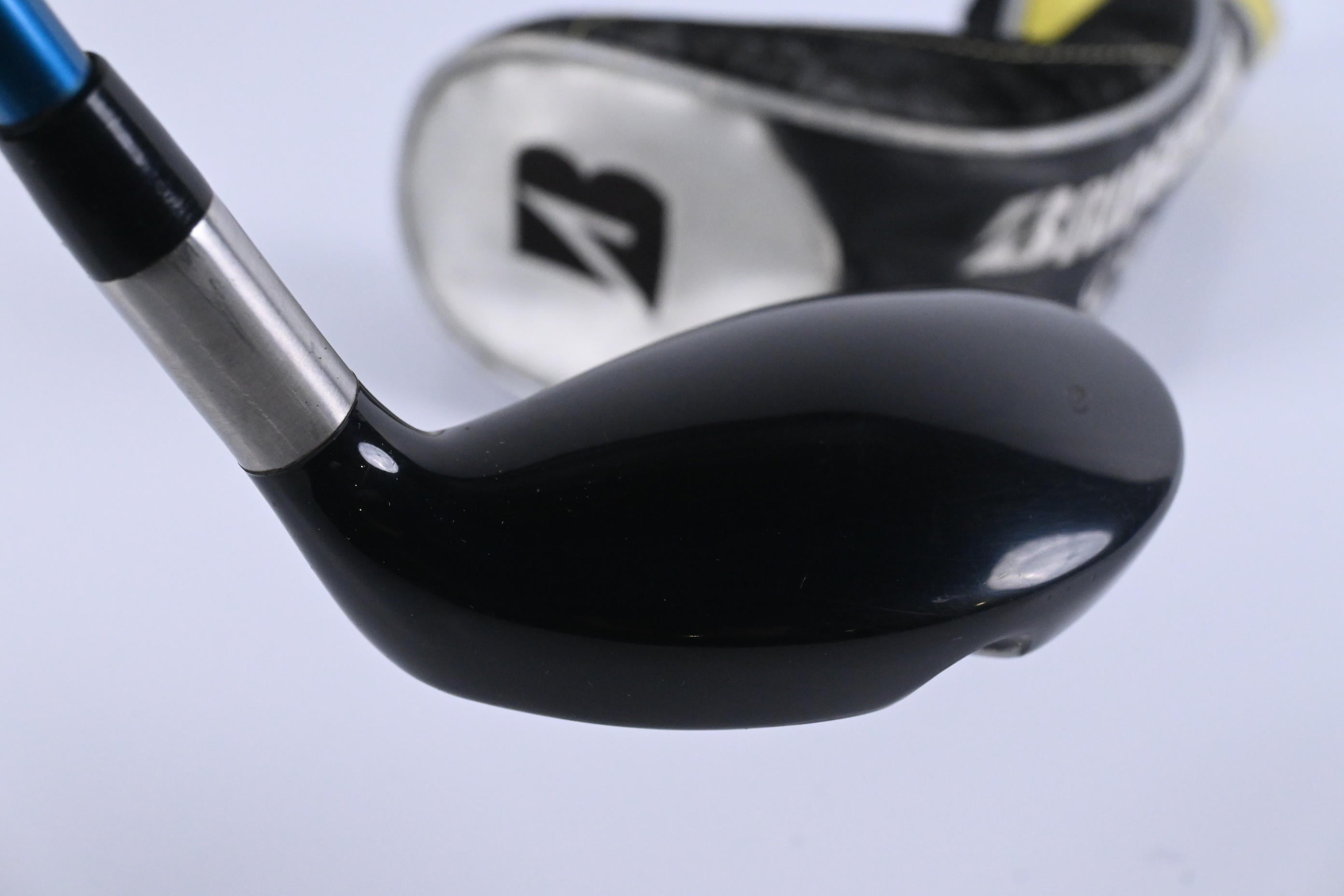 Bridgestone J36 #2 Hybrid / 19 Degree / Stiff Flex Aldila VS Proto-BR 80 Shaft