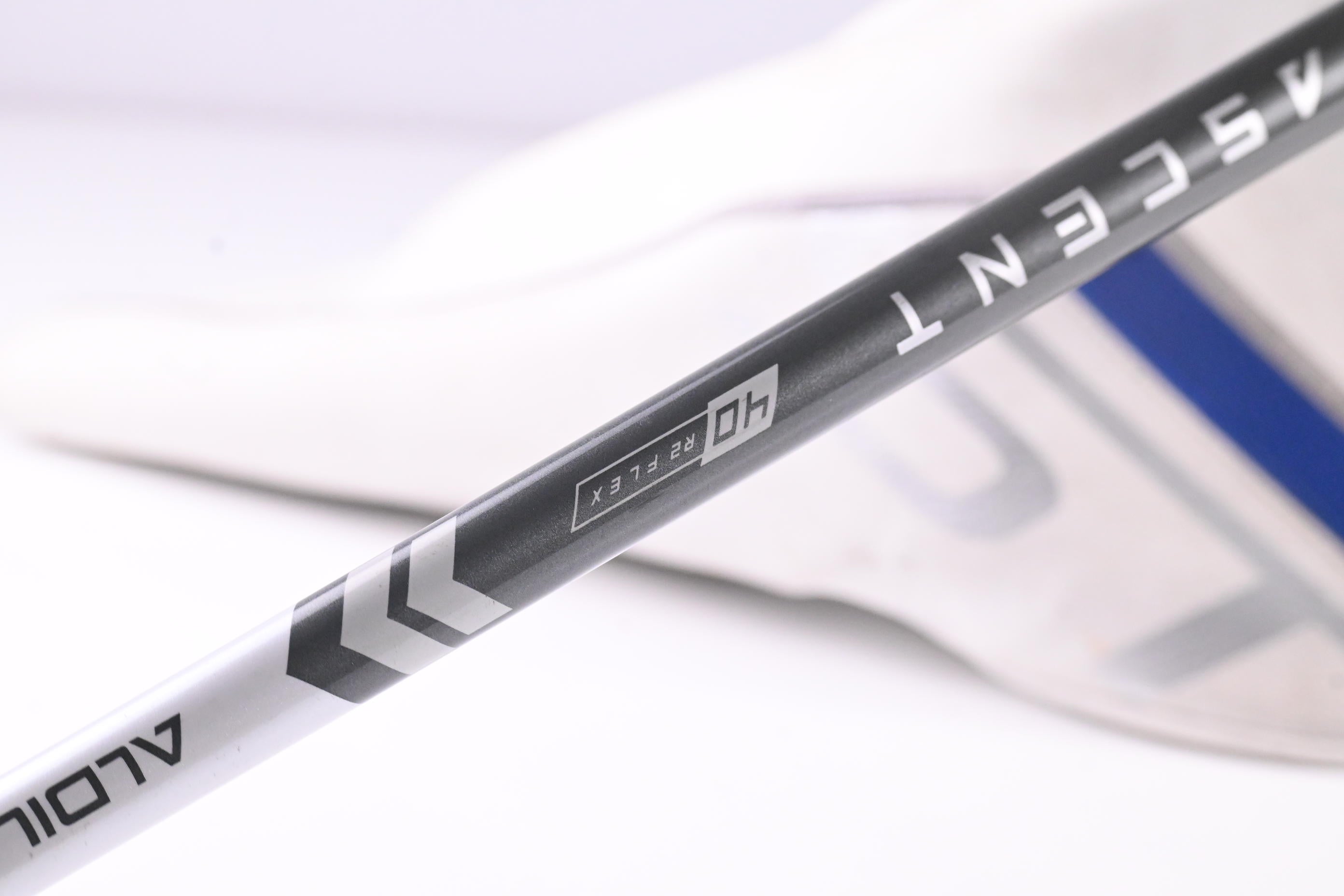 Mizuno ST-X 220 Driver / 10.5 Degree / Senior Flex Aldila Ascent 40 Shaft
