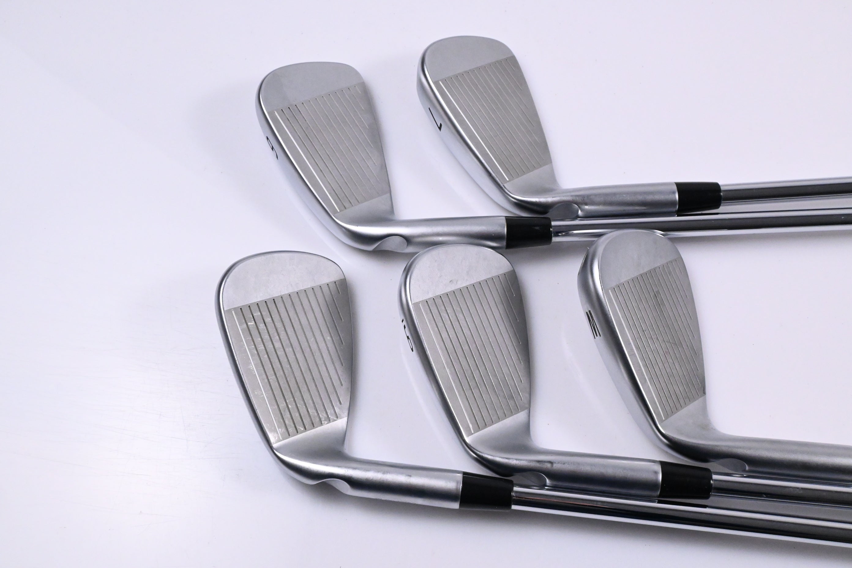 Ping I240 Irons / 6-PW / Red Dot / Regular Flex Dynamic Gold 100 R300 Shafts