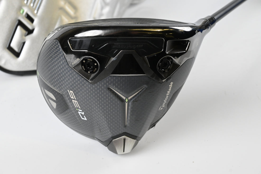 Taylormade Qi35 LS Driver / 10.5 Degree / X-Flex Aldila Rogue Silver 110 MSI 60