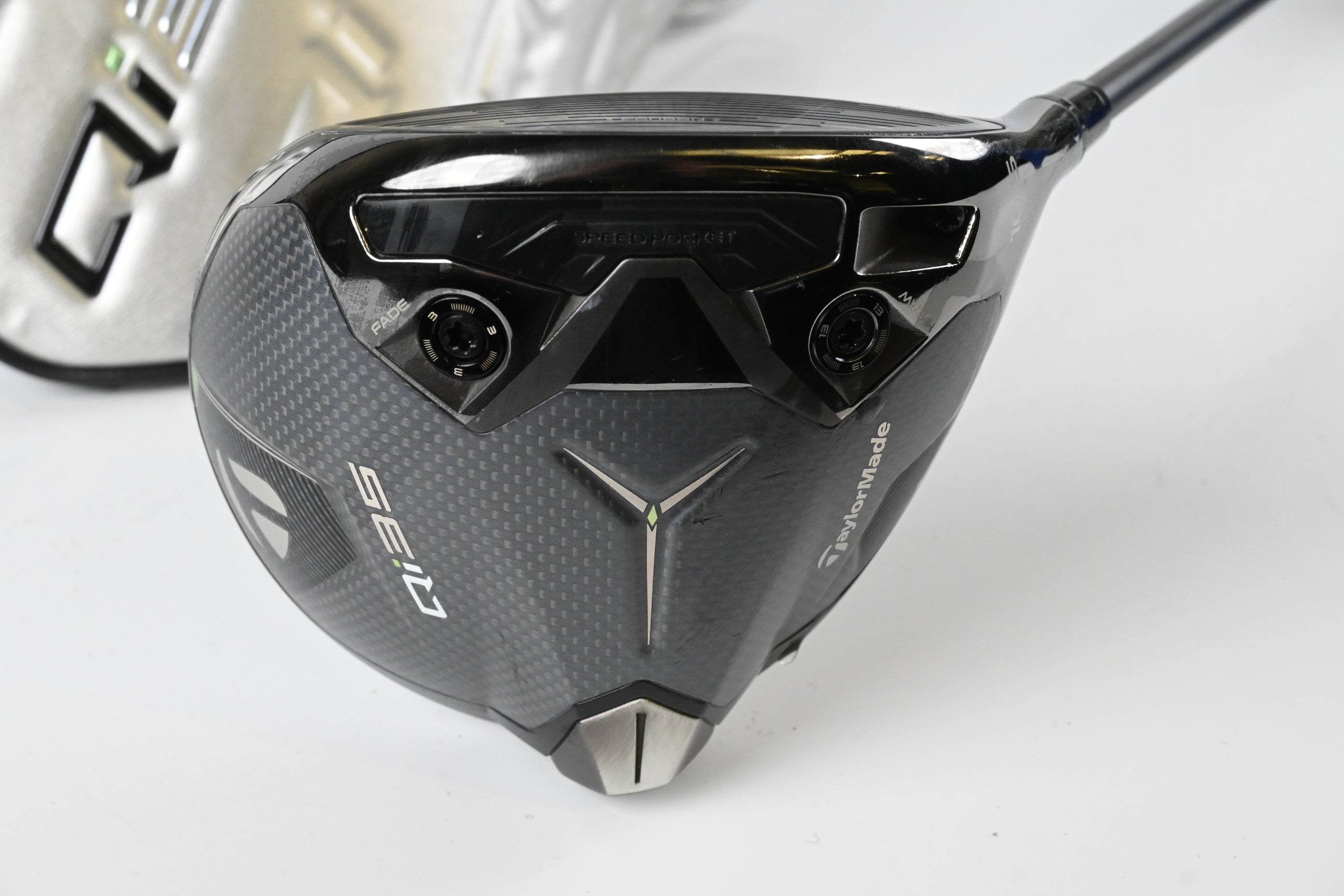 Taylormade Qi35 LS Driver / 10.5 Degree / X-Flex Aldila Rogue Silver 110 MSI 60