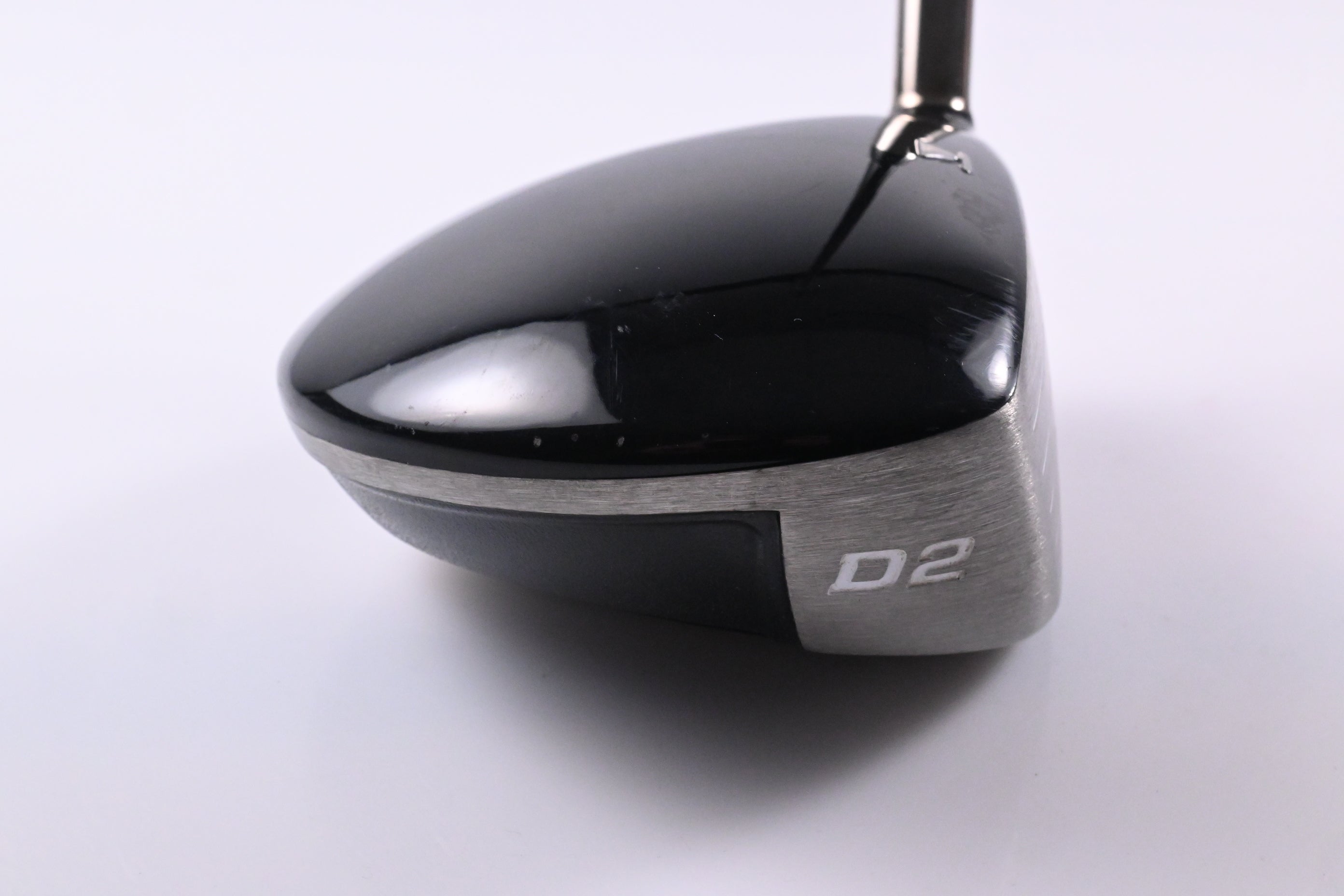 Titleist 907 D2 Driver / 9.5 Degree / Stiff Flex Graffaloy Pro Launch Red Shaft
