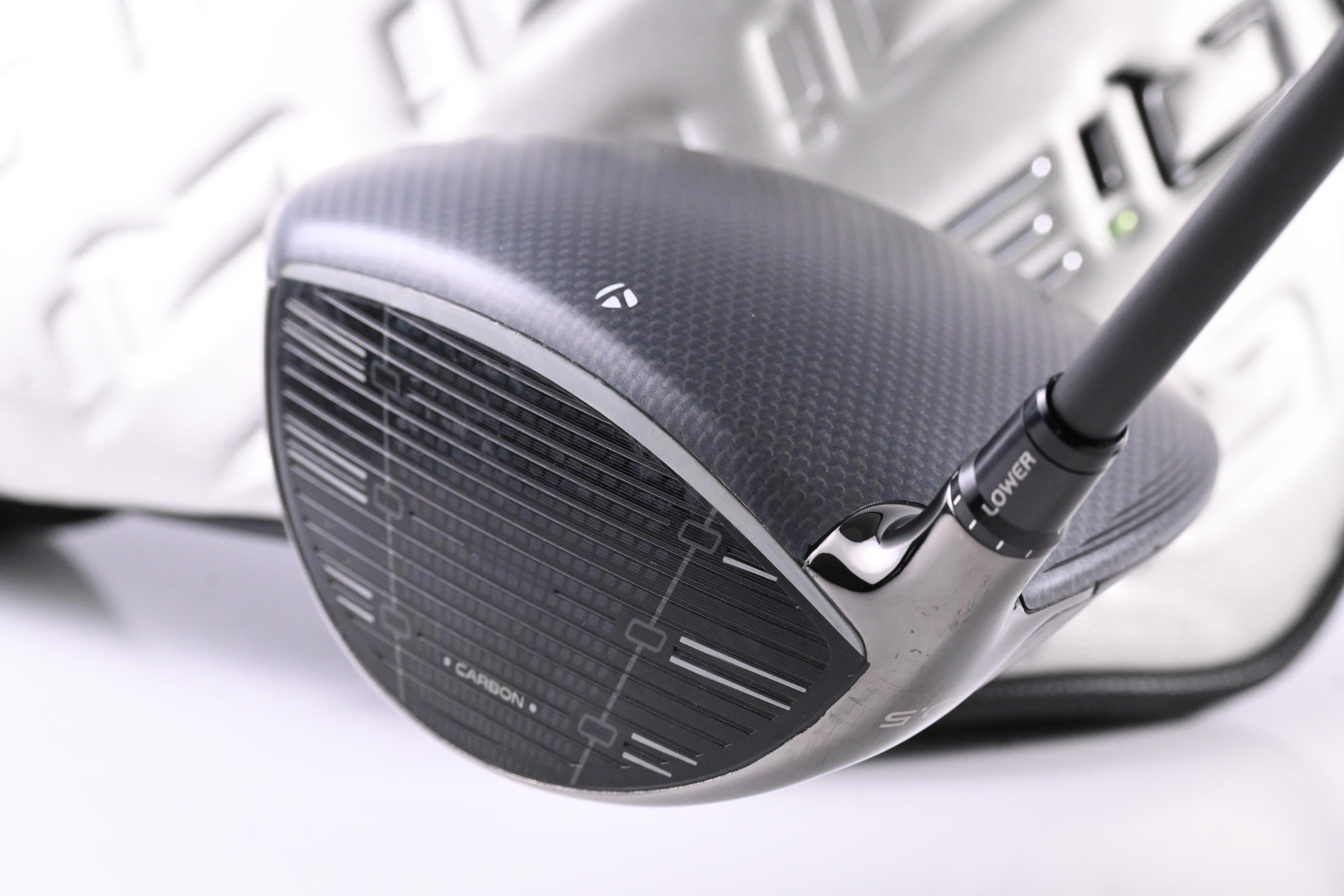 Taylormade Qi35 Driver / 10.5 Degree / Regular Flex Ventus Blue 5 Shaft