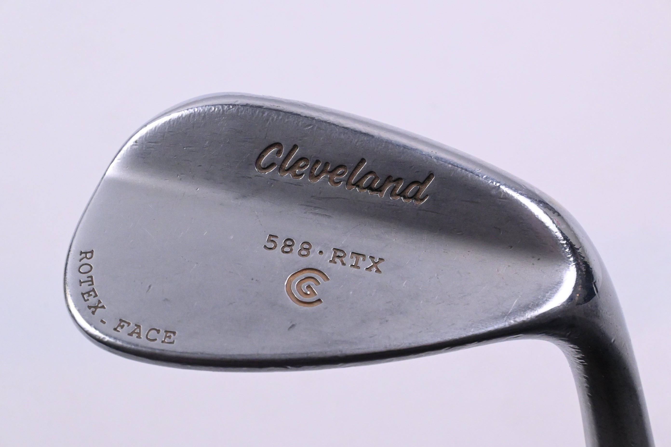 Cleveland 588 RTX Gap Wedge / 50 Degree / Wedge Flex Dynamic Gold Shaft