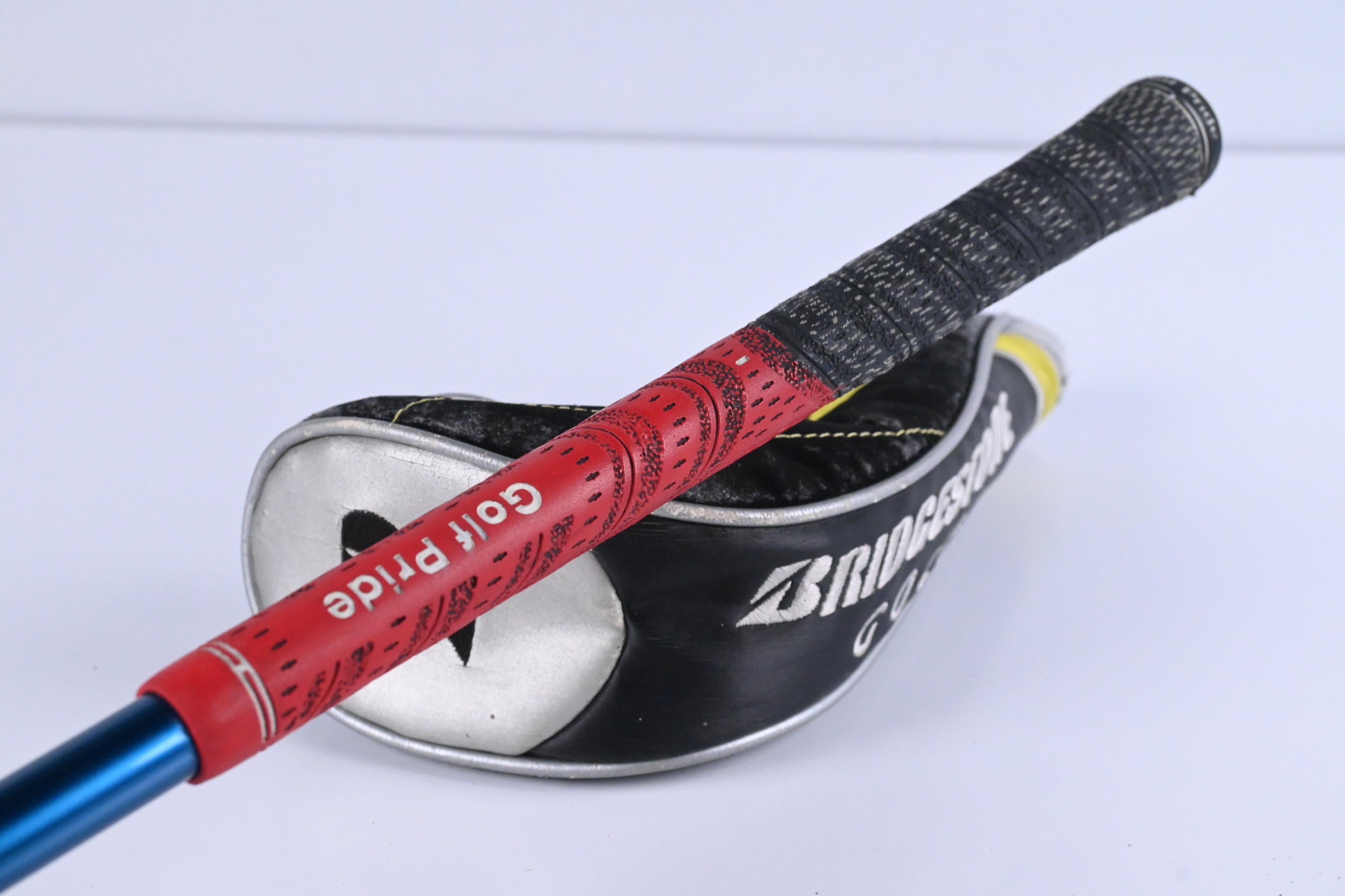 Bridgestone J36 #2 Hybrid / 19 Degree / Stiff Flex Aldila VS Proto-BR 80 Shaft