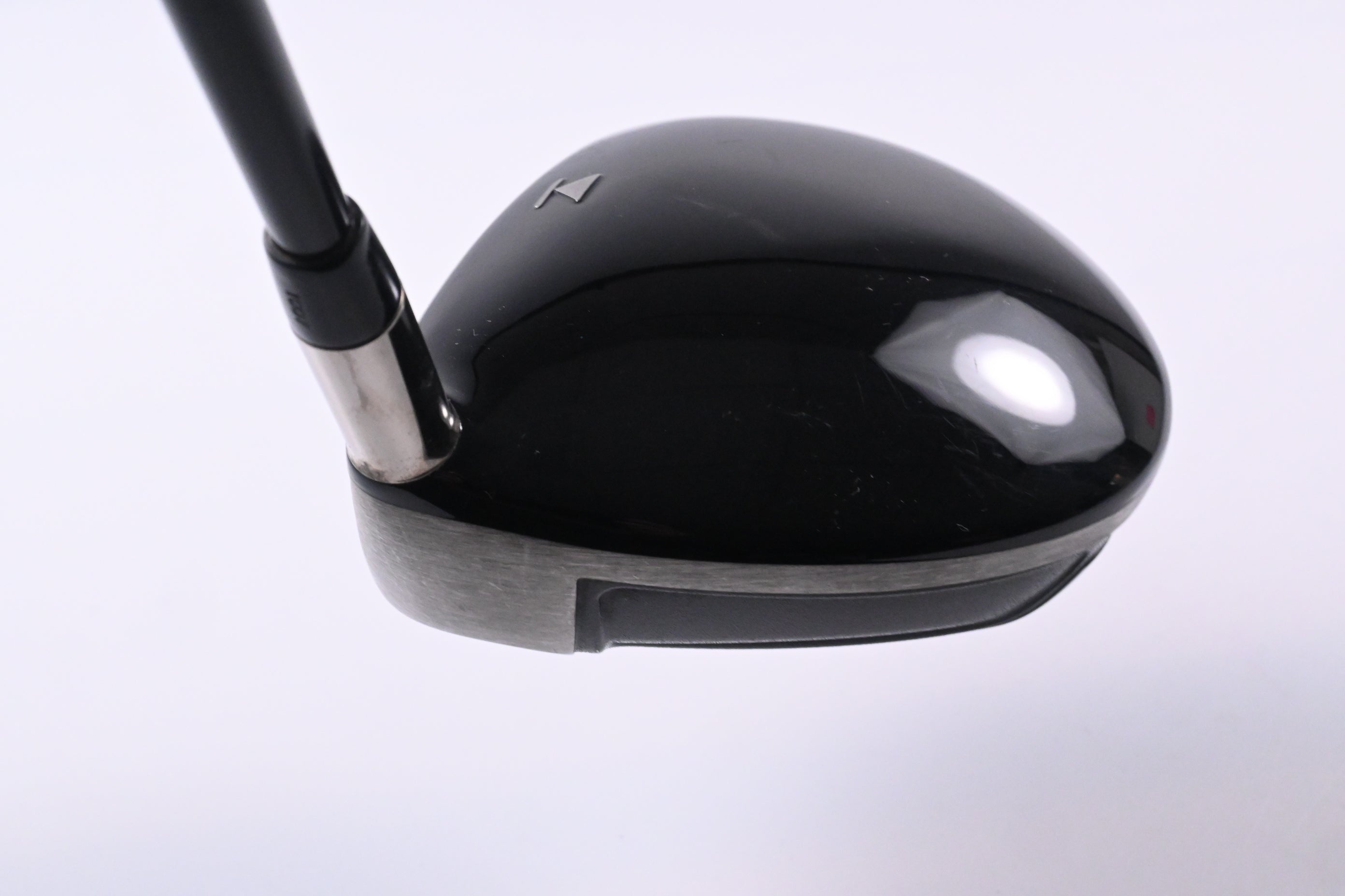 Titleist 907 D2 Driver / 9.5 Degree / Stiff Flex Graffaloy Pro Launch Red Shaft