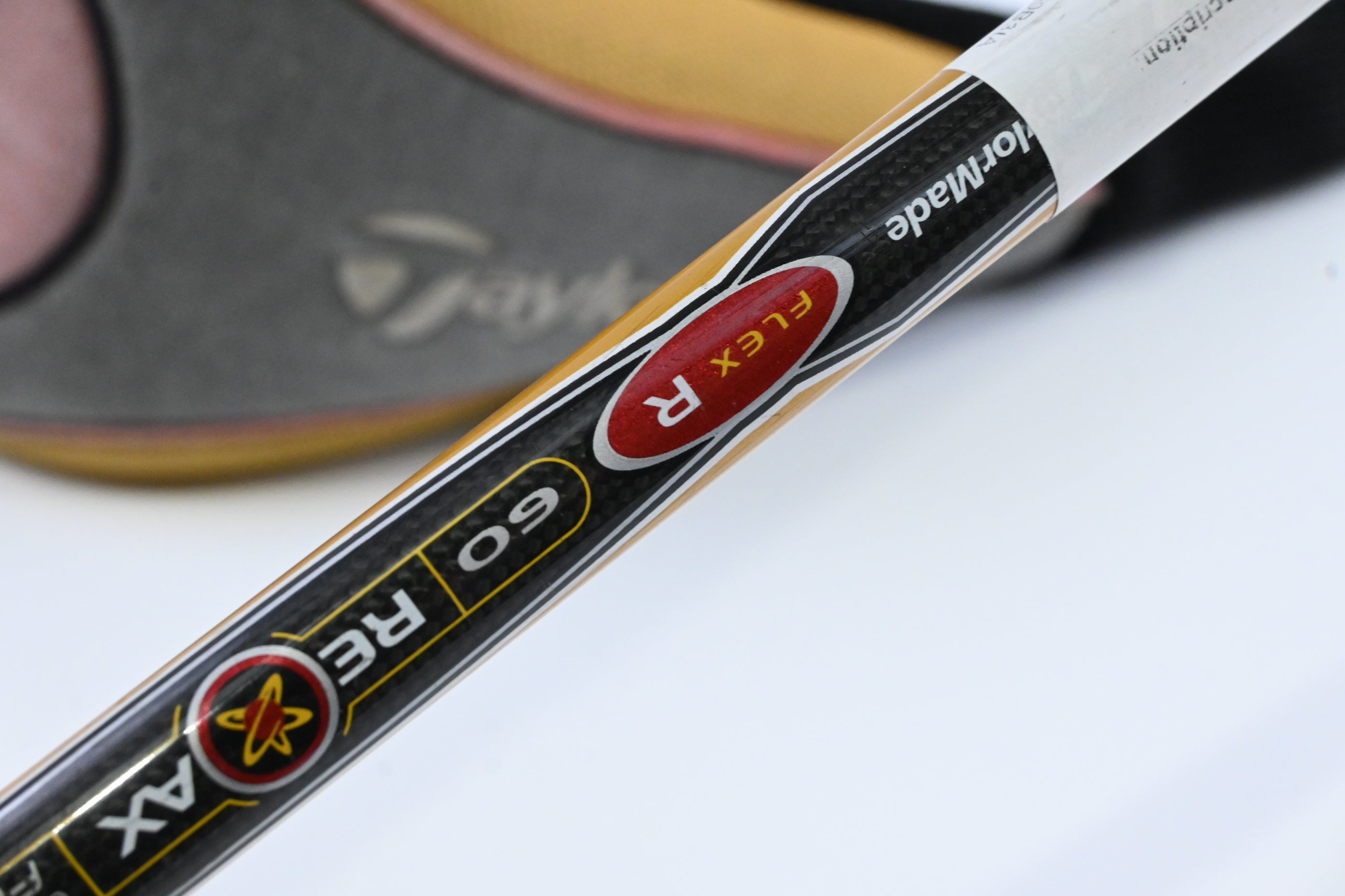 Taylormade R7 460 Driver / 10.5 Degree / Regular Flex Fujikura Reax 60 Shaft