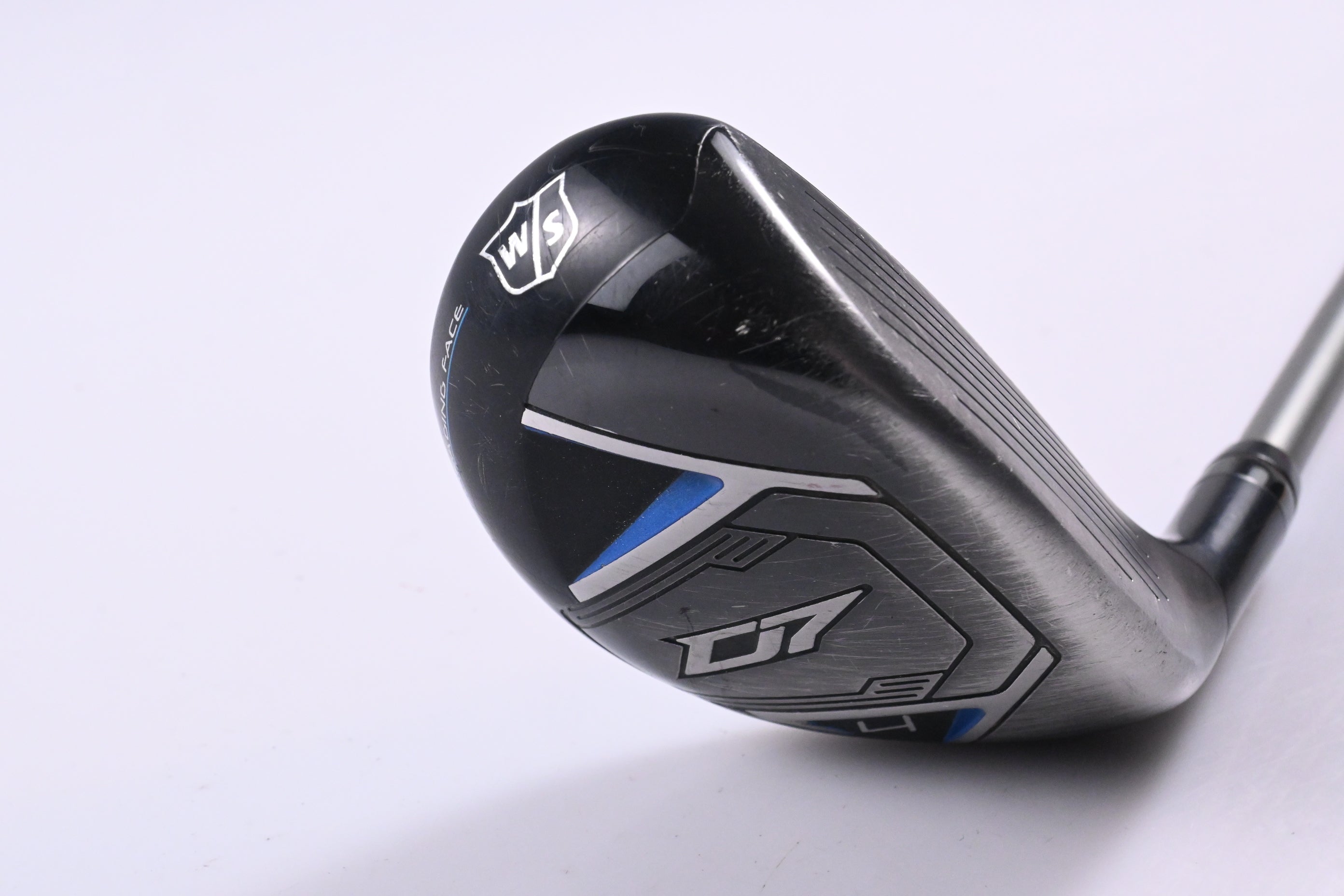 Wilson Staff D7 #4 Hybrid / 22 Degree / Senior Flex Recoil 460 Shaft