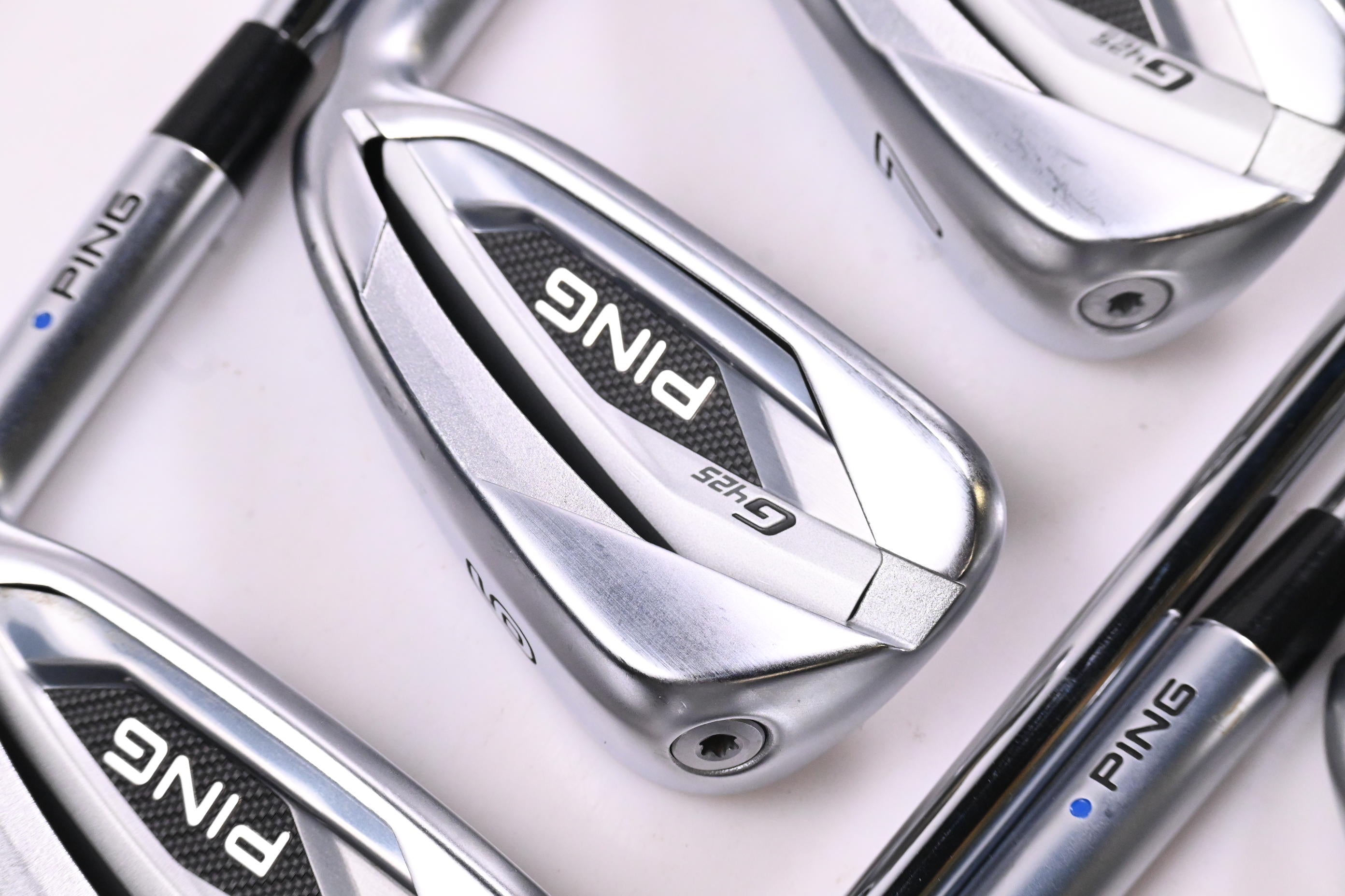 Ping G425 Irons / 5-PW+SW / Blue Dot / Regular Flex Ping AWT 2.0 Shafts