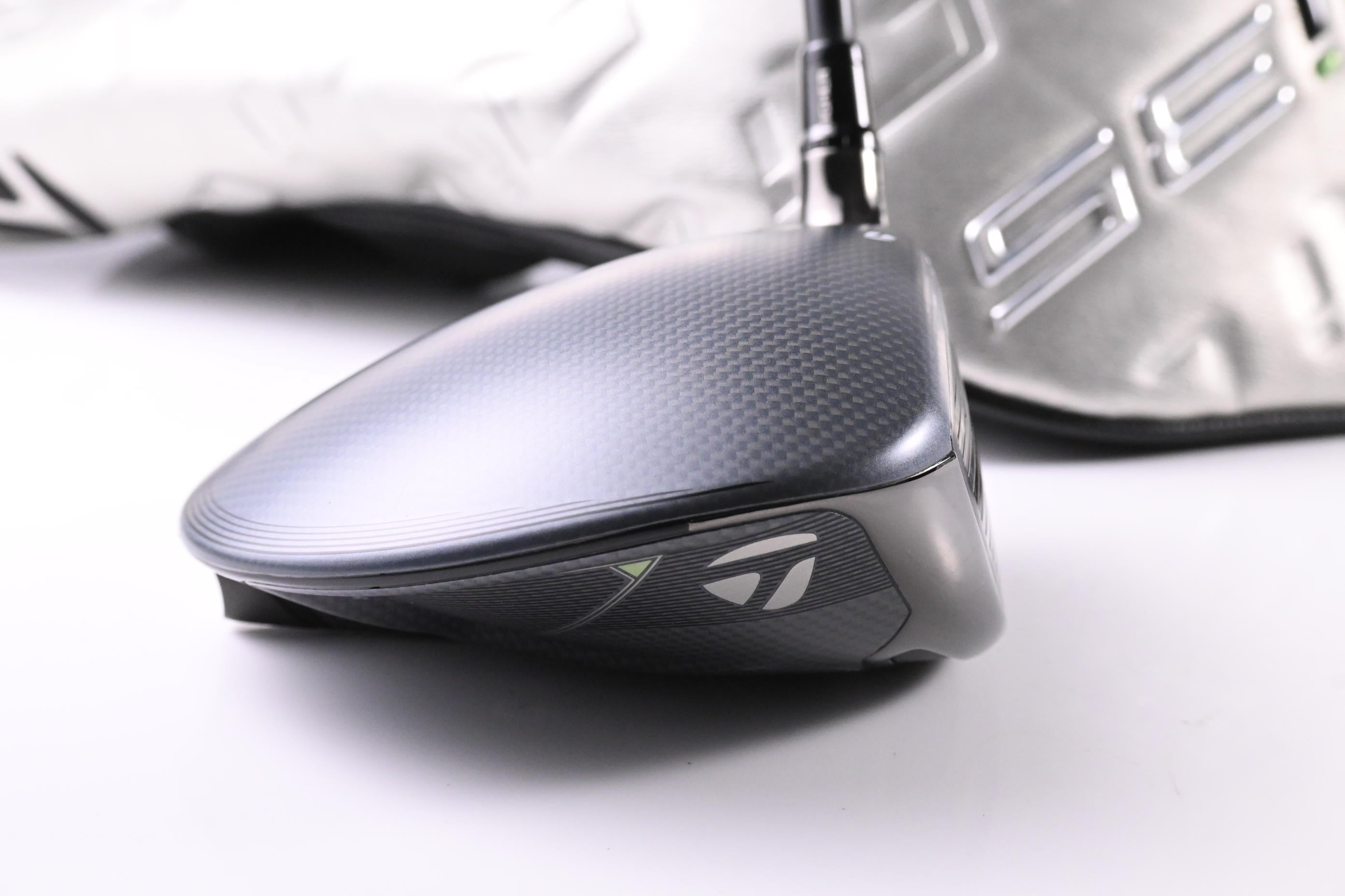 Taylormade Qi35 Driver / 10.5 Degree / Stiff Flex Fujikura Ventus Blue '25 5