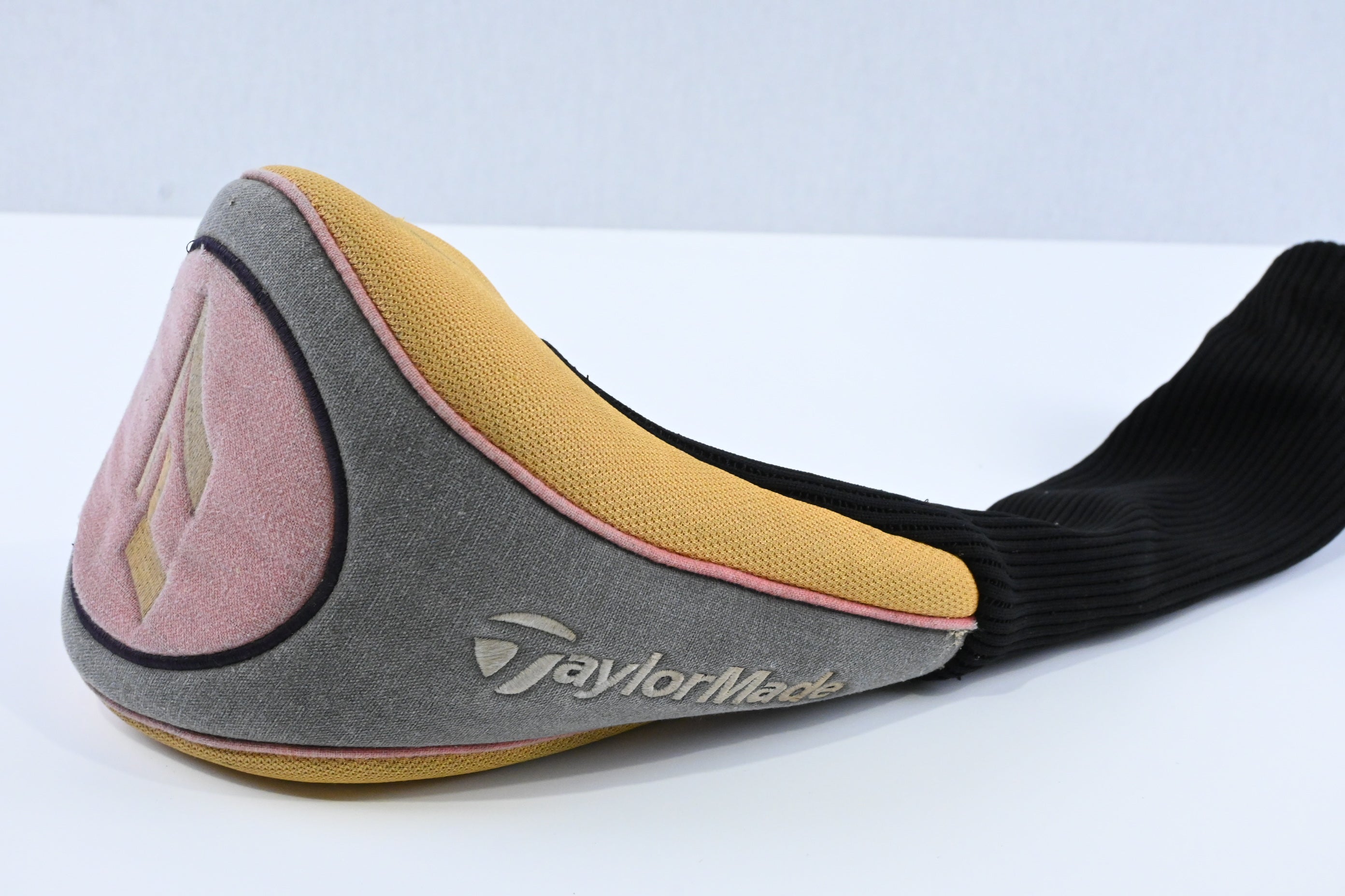 Taylormade R7 460 Driver / 10.5 Degree / Regular Flex Fujikura Reax 60 Shaft