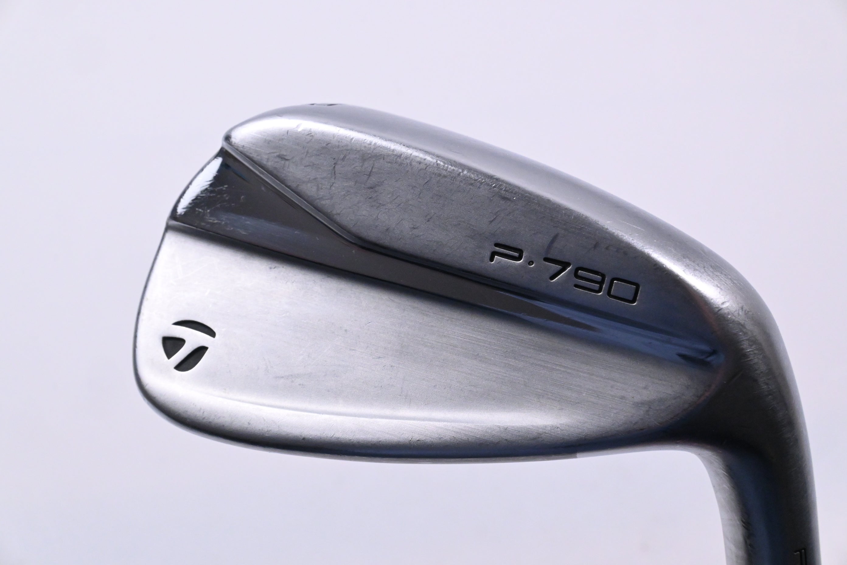 Taylormade P790 #9 Iron / 40 Degree / X-Flex Project X Rifle Shaft